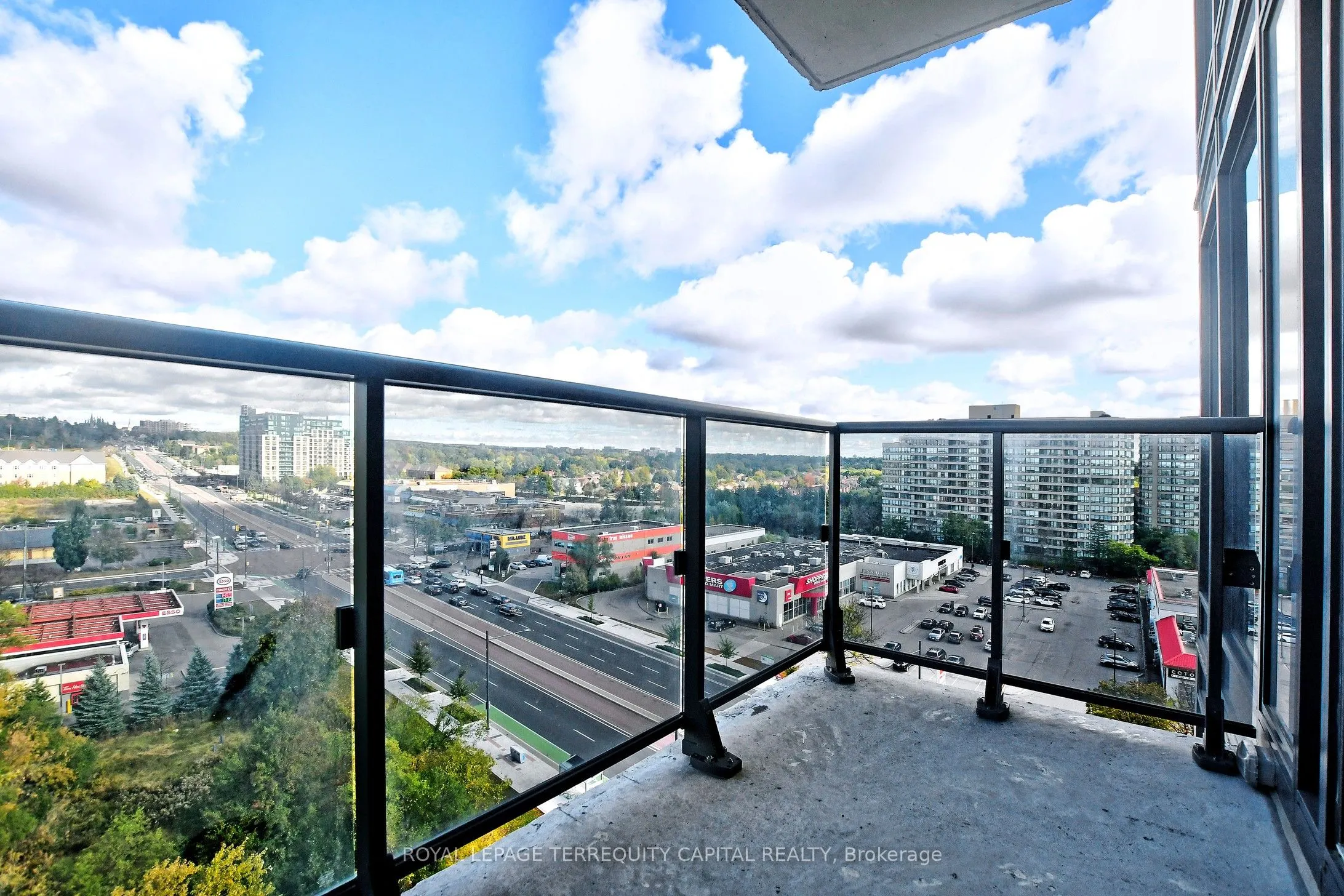 9608 Yonge Street, #1011