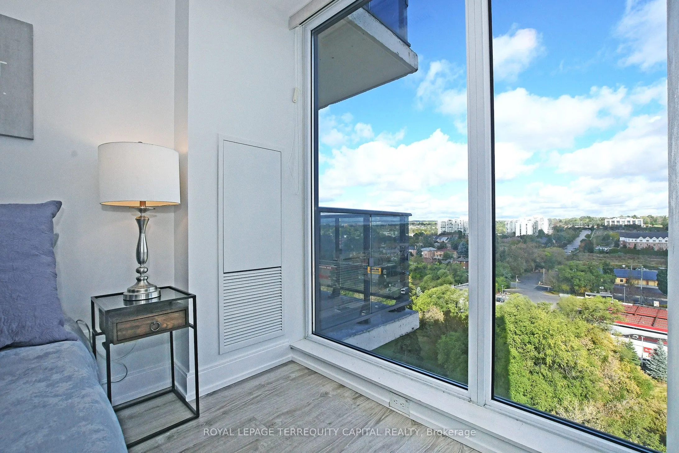 9608 Yonge Street, #1011