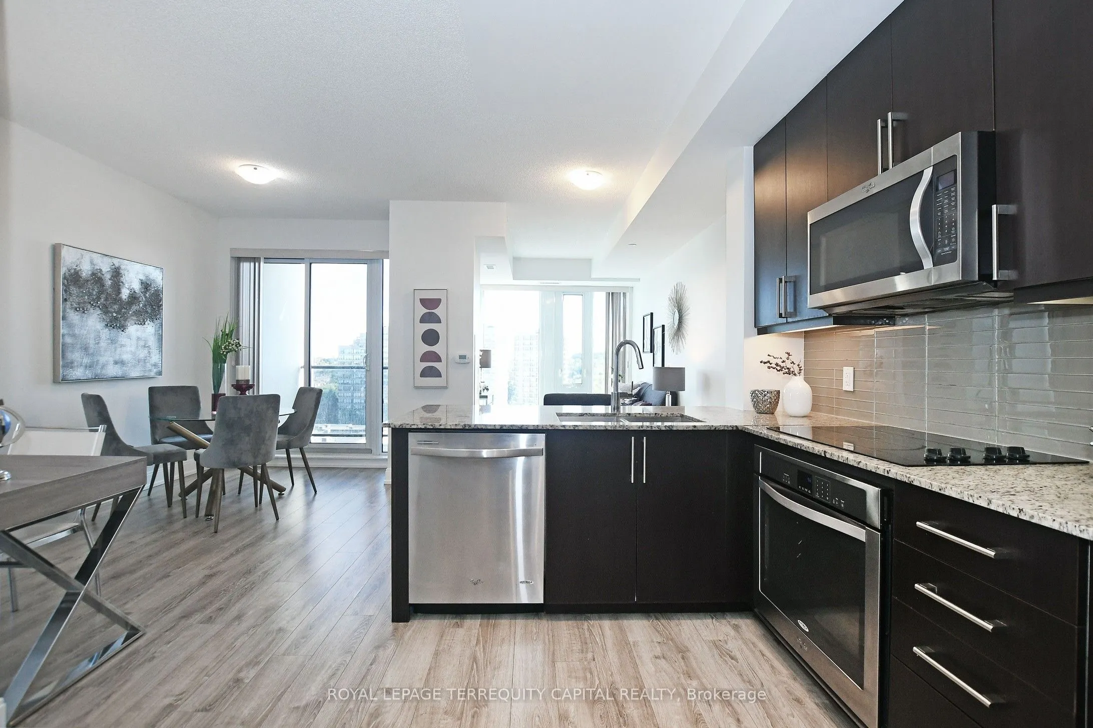 9608 Yonge Street, #1011