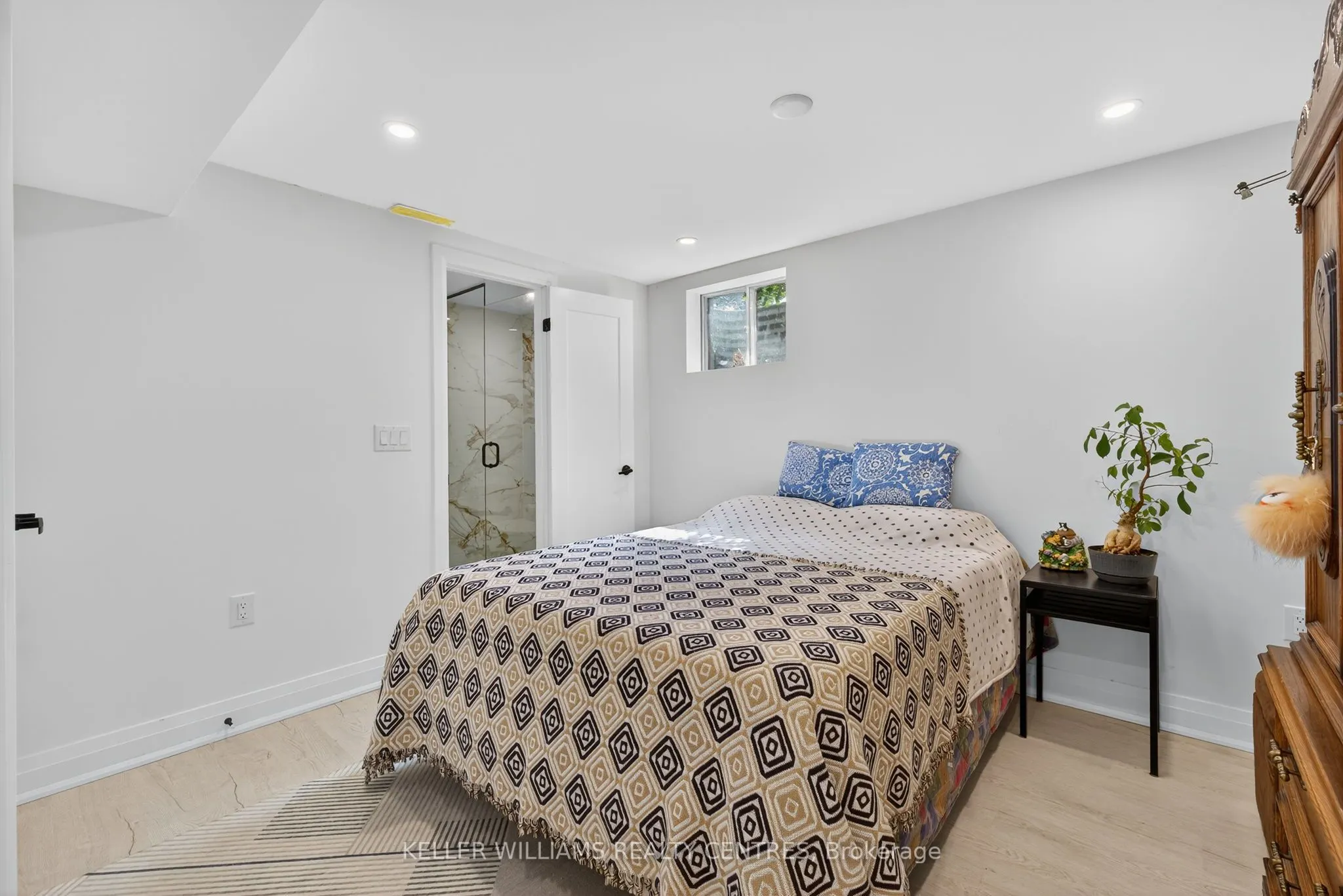 1 Rosegarden Crescent