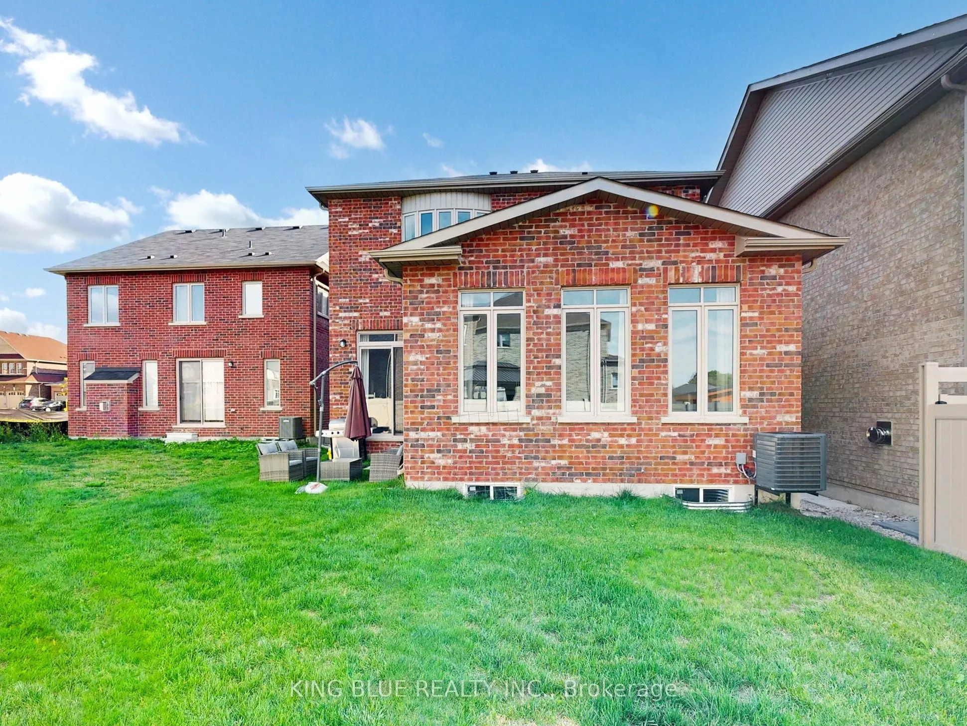 47 Deepwood Crescent