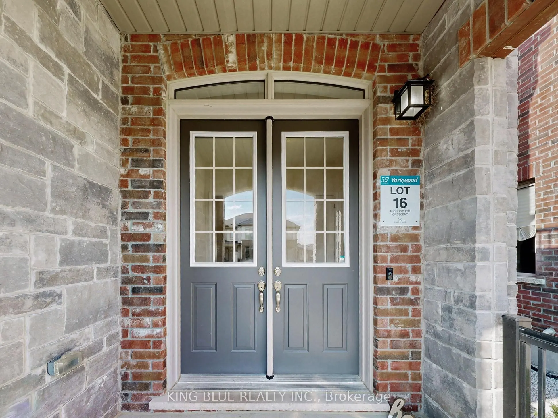 47 Deepwood Crescent