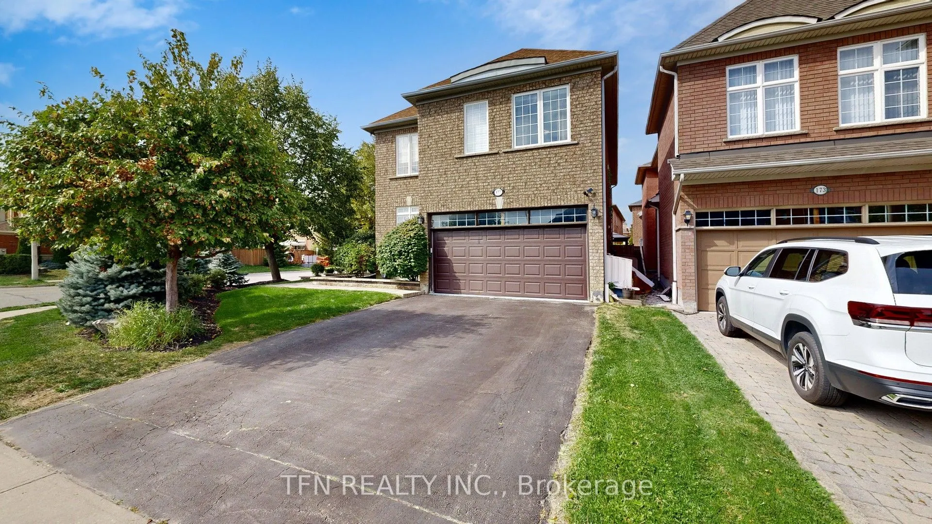 177 Bentoak Crescent