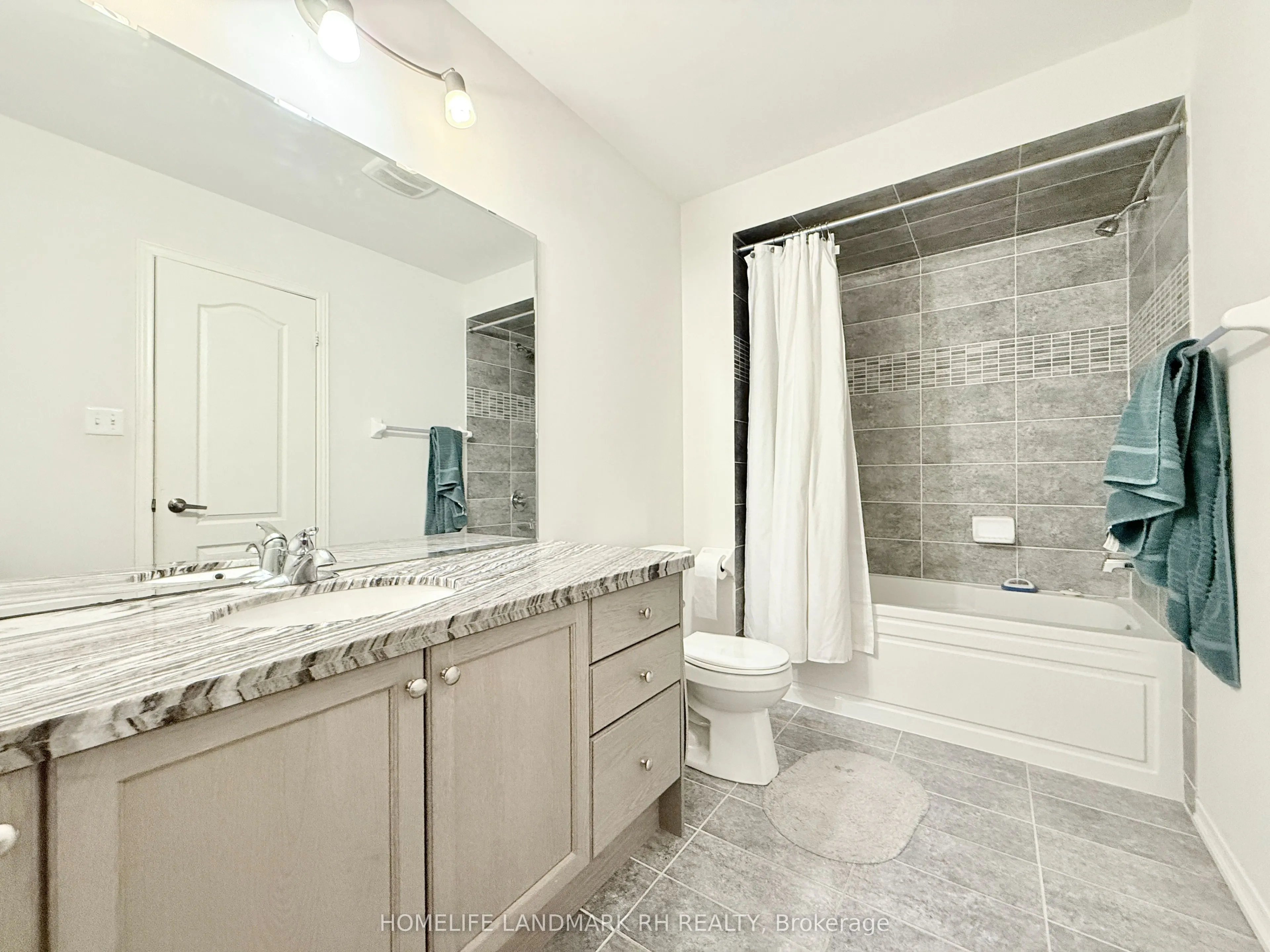 1155 Stuffles Crescent