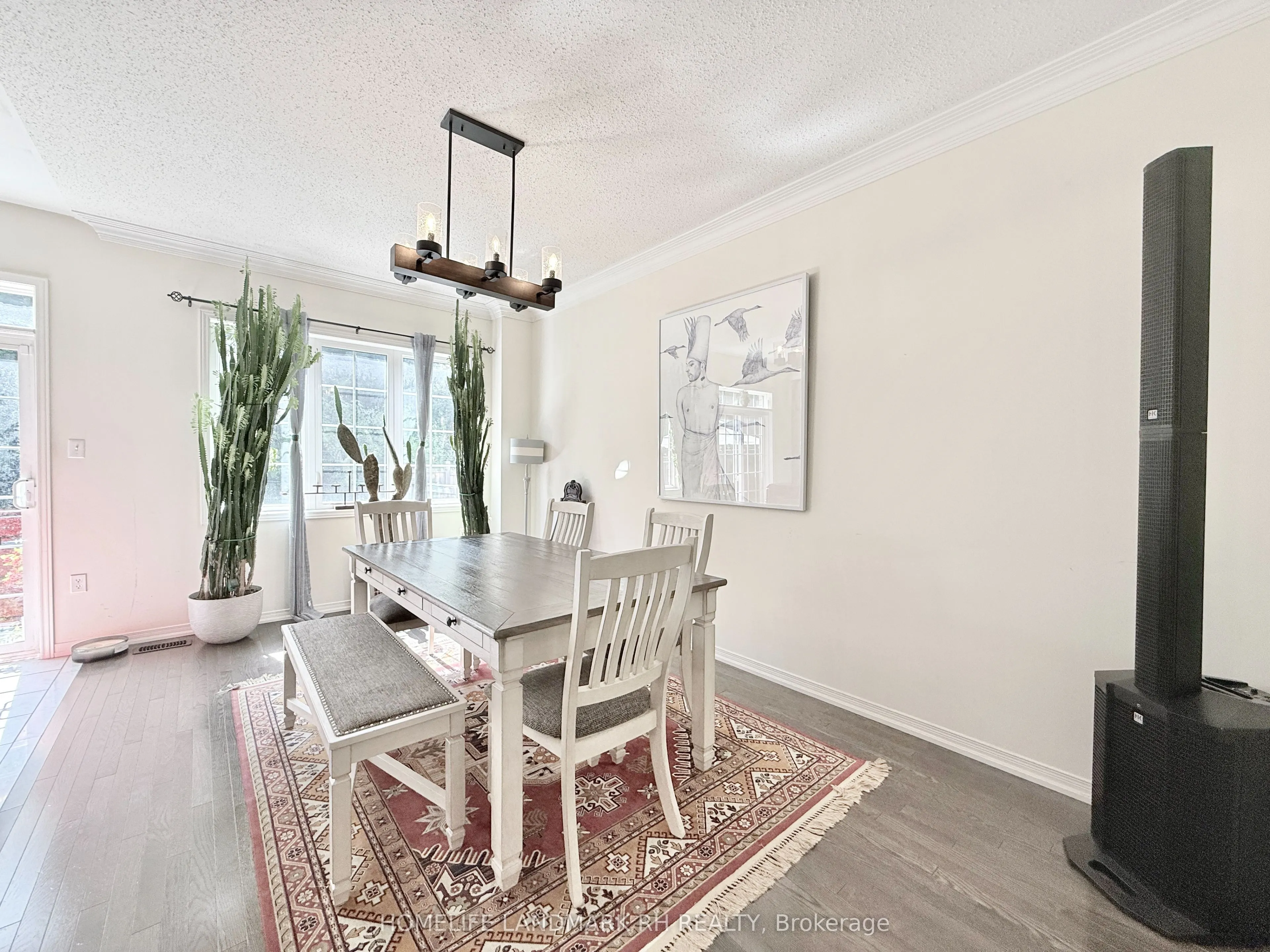 1155 Stuffles Crescent