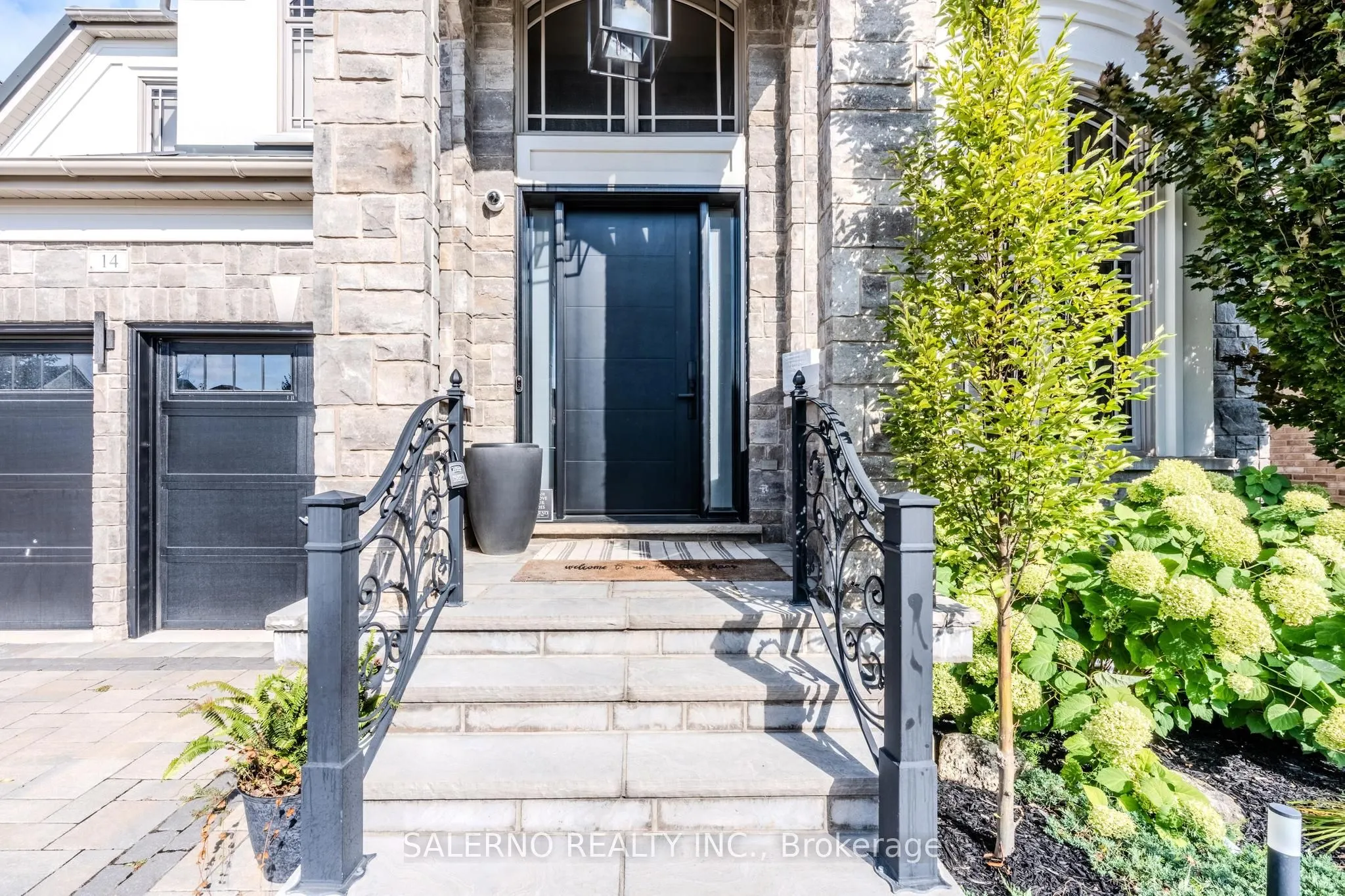 14 Bluff Trail