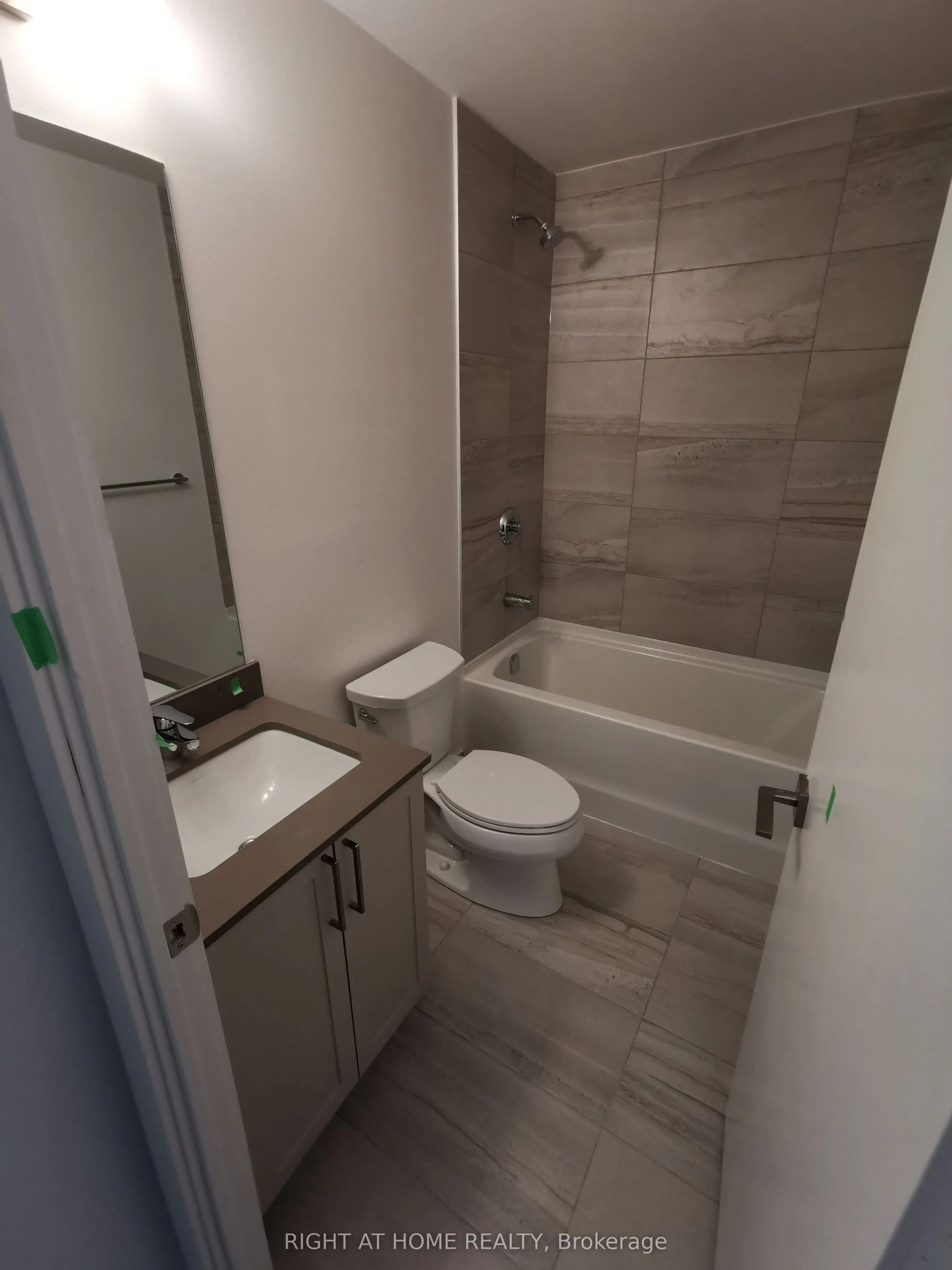 278 Buchanan Drive, #606E