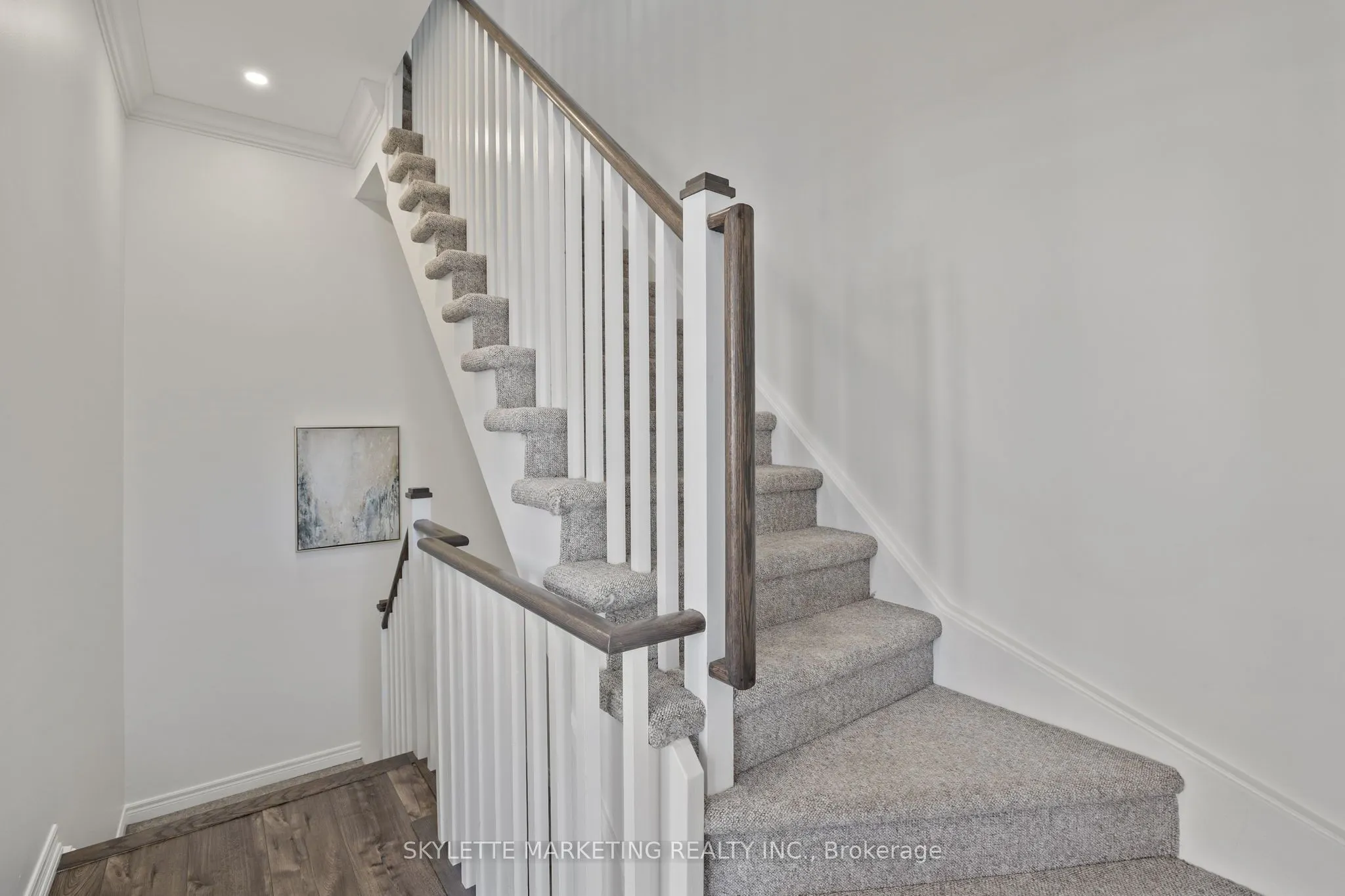 2 Cornerbank Crescent