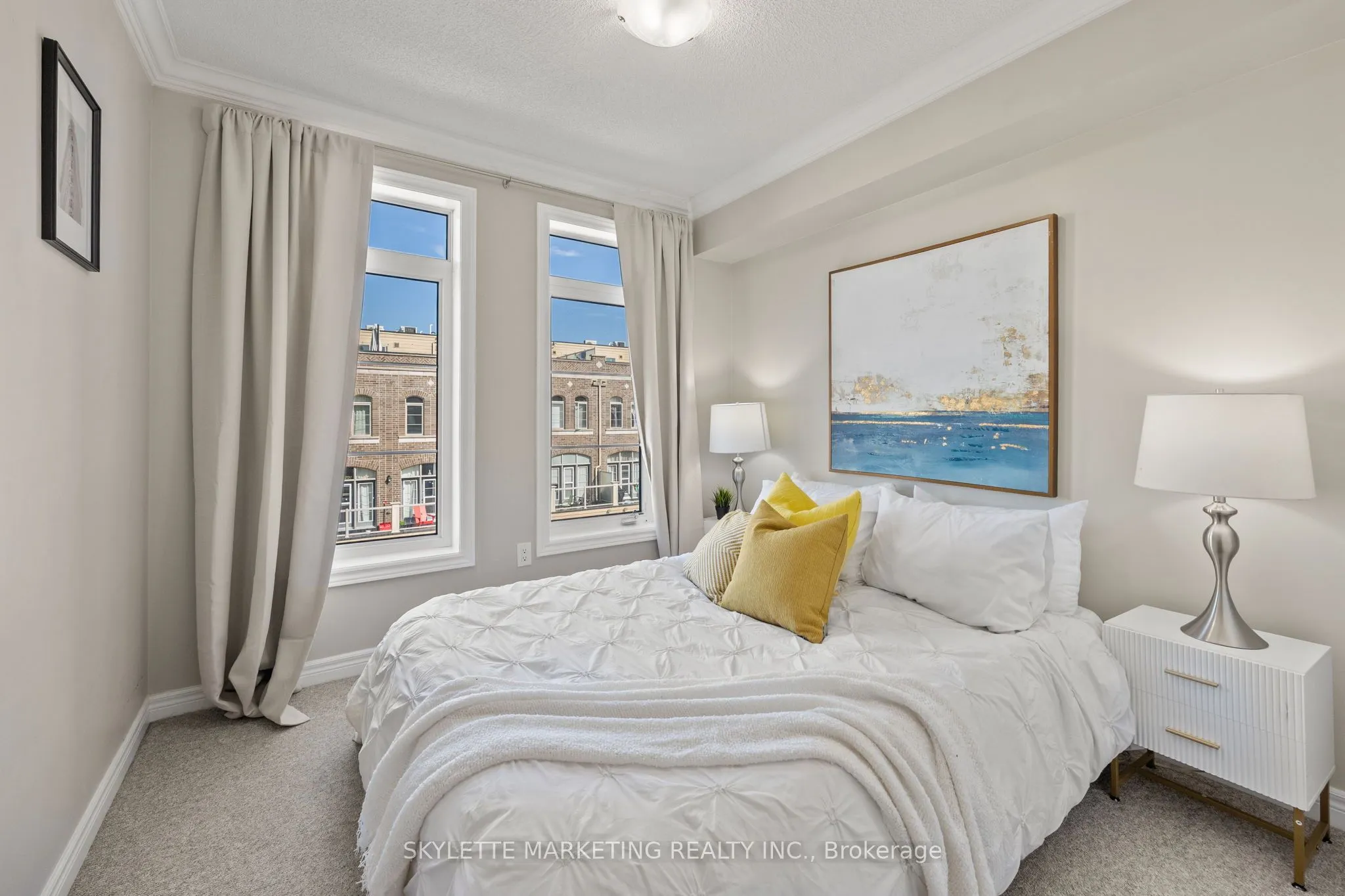 2 Cornerbank Crescent