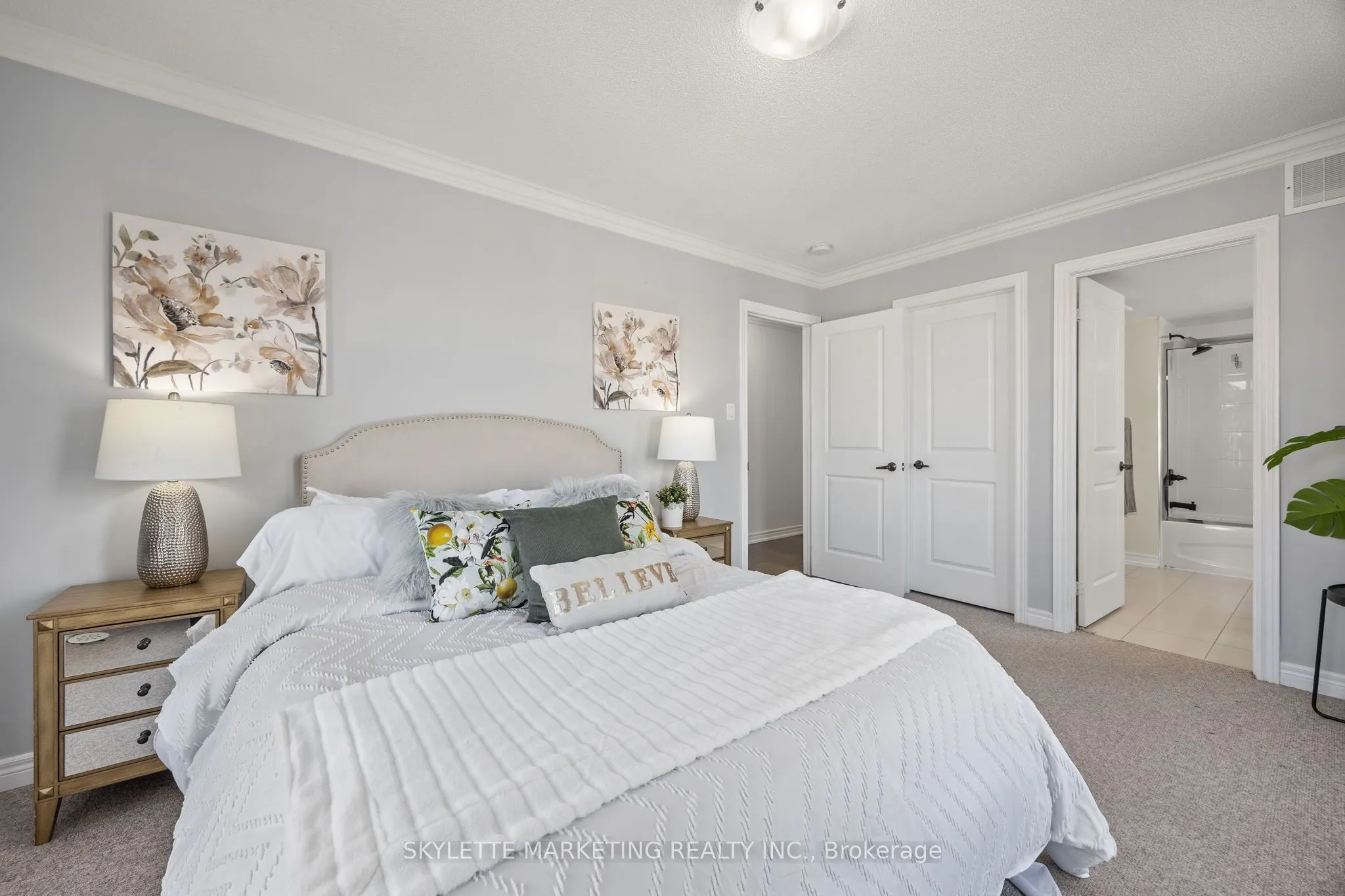 2 Cornerbank Crescent