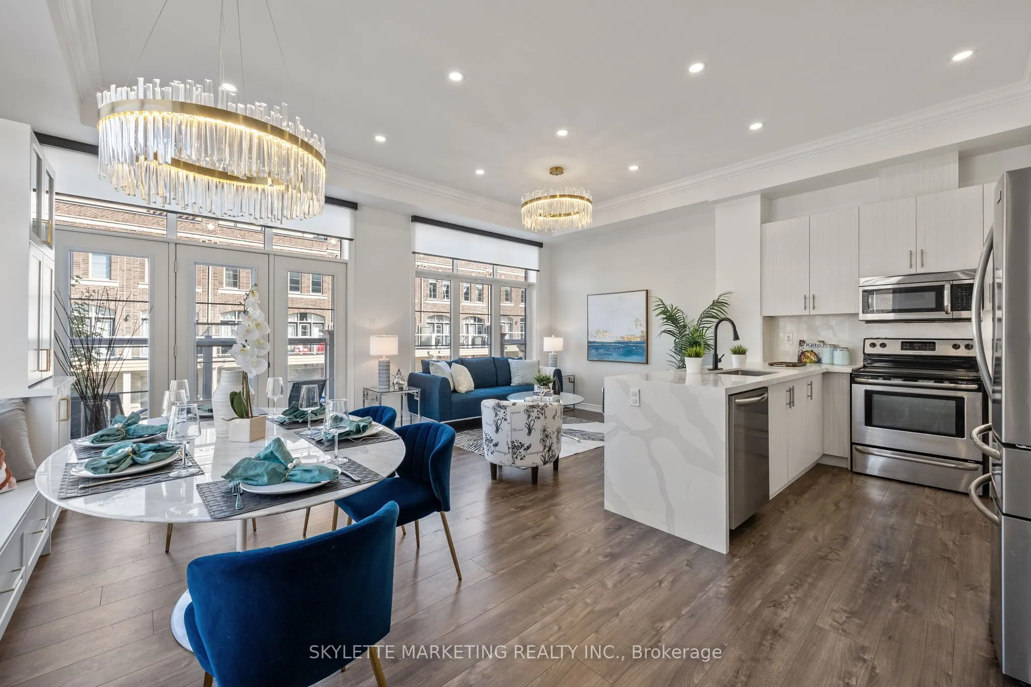 2 Cornerbank Crescent