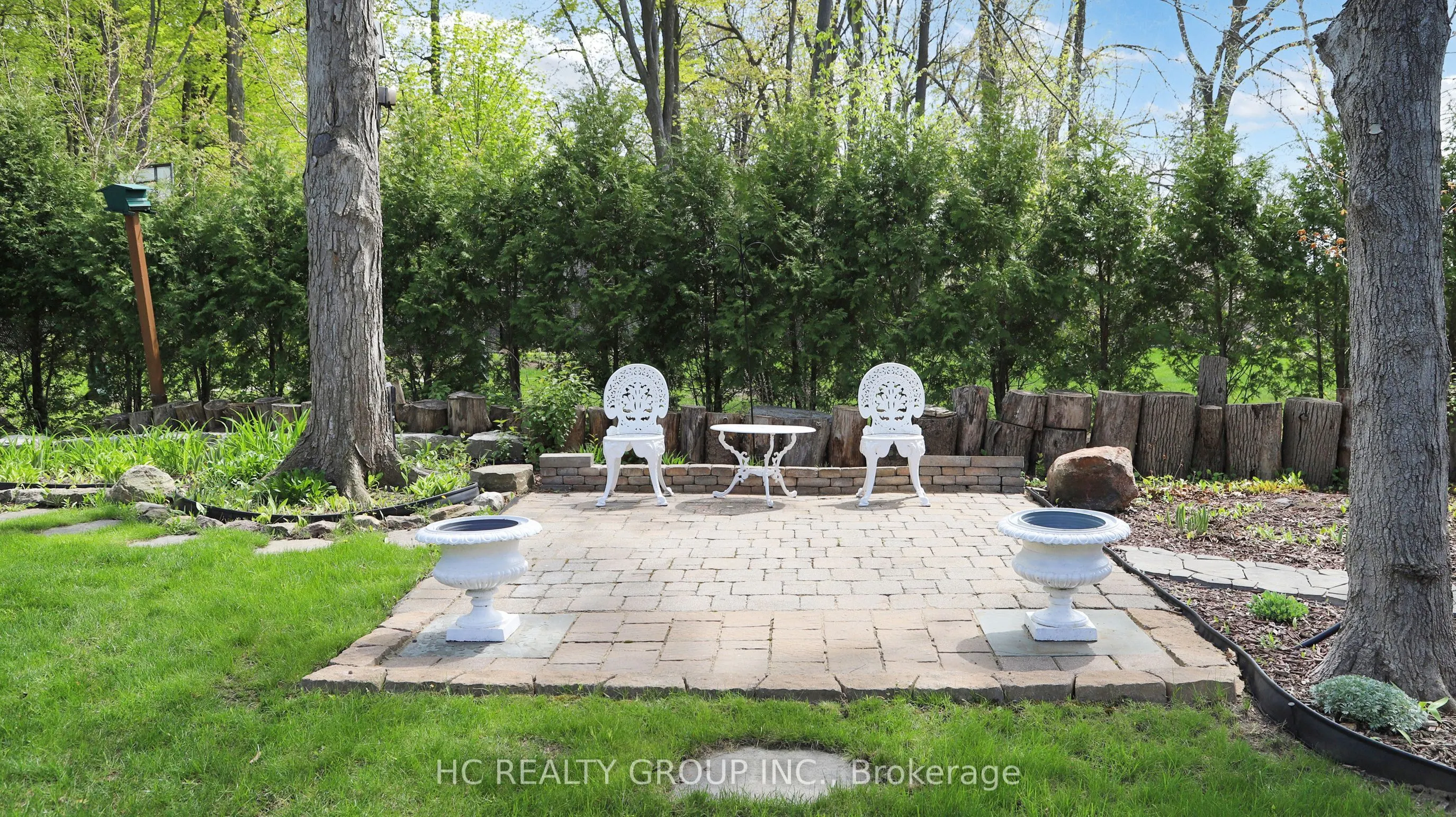 2 Glenridge Drive