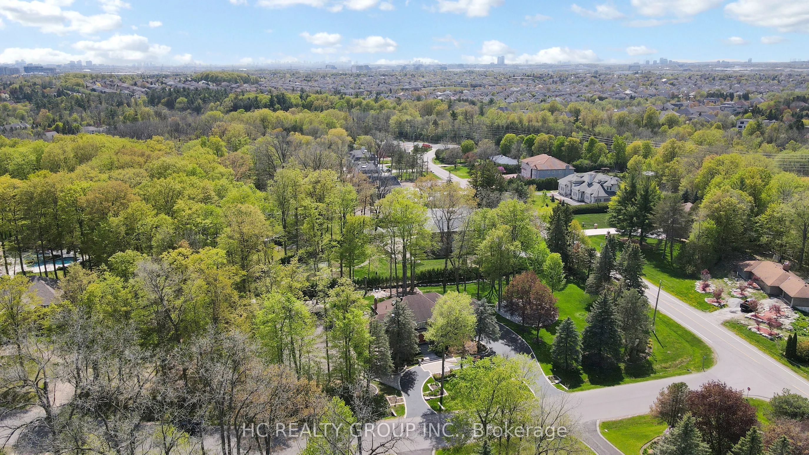 2 Glenridge Drive