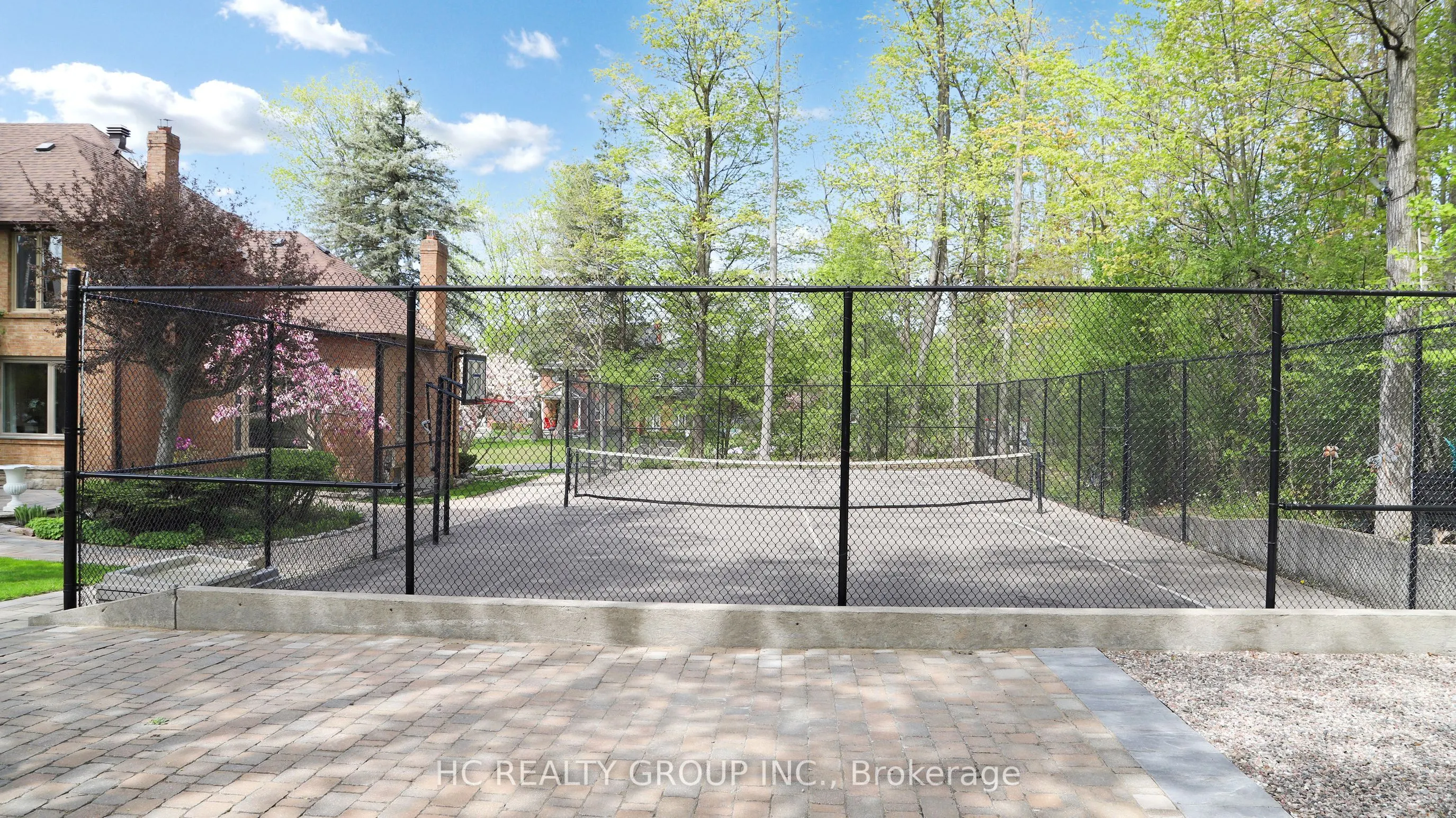 2 Glenridge Drive
