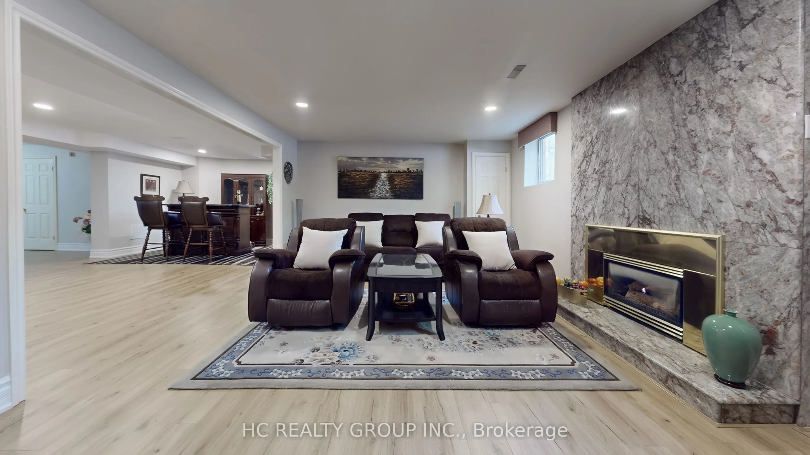 2 Glenridge Drive
