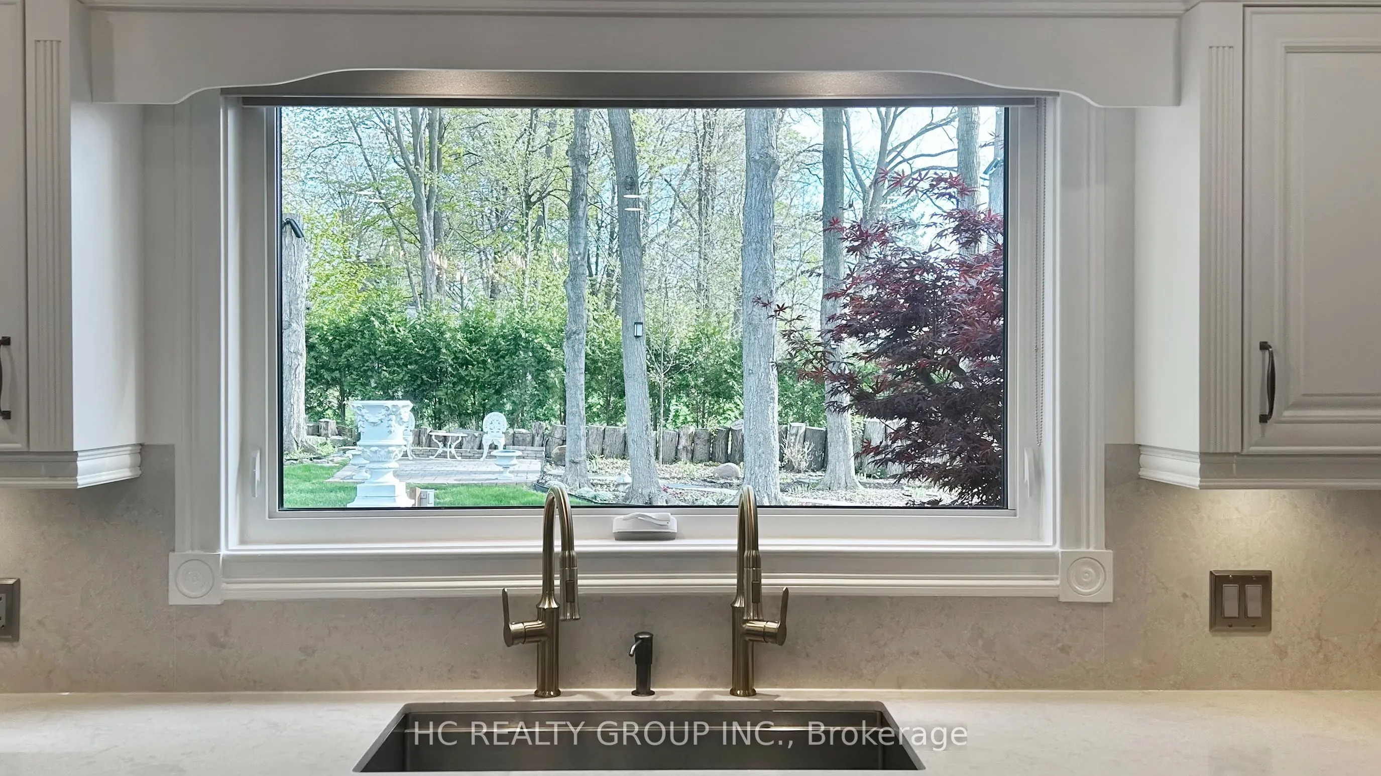 2 Glenridge Drive