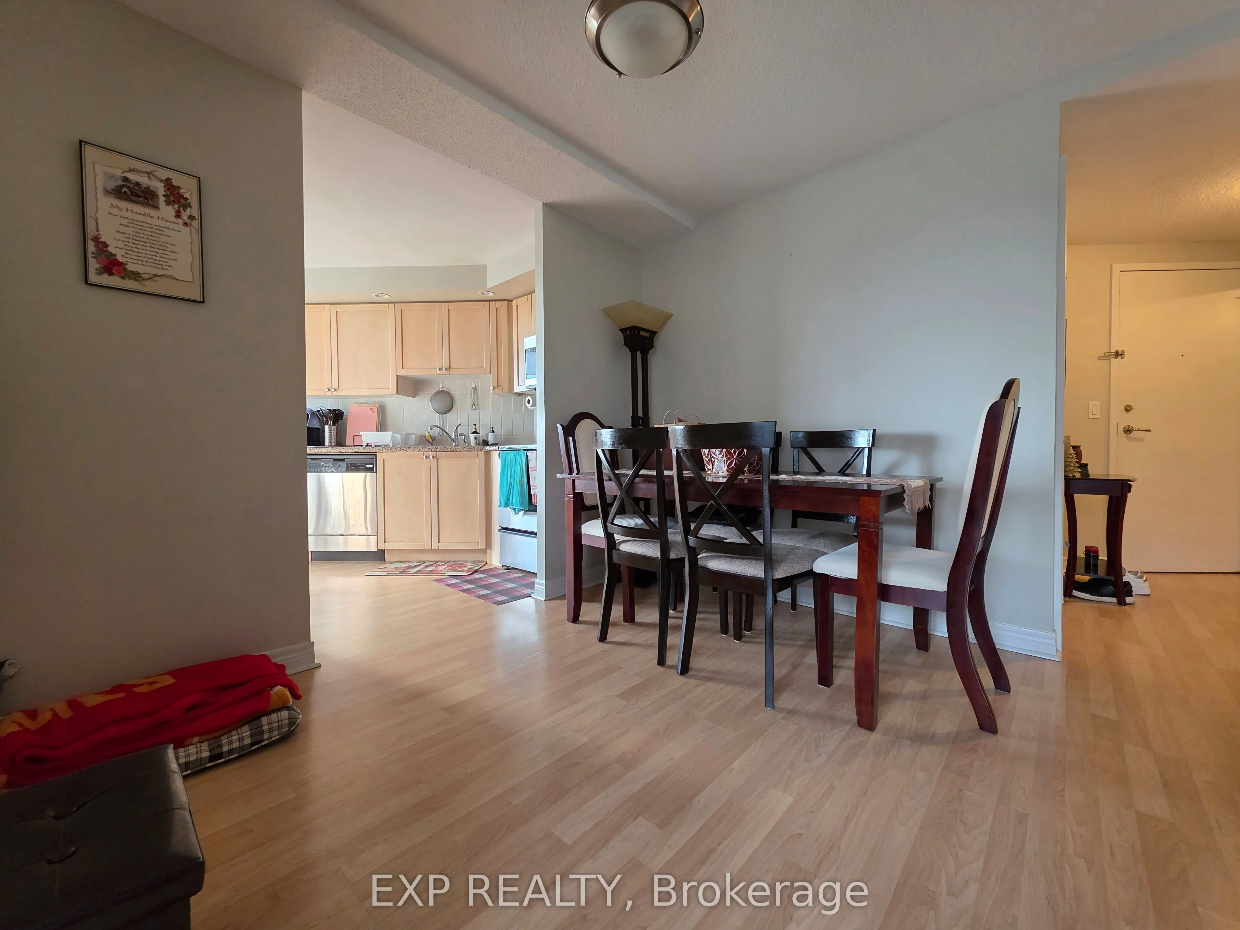 33 Cox Boulevard, #911