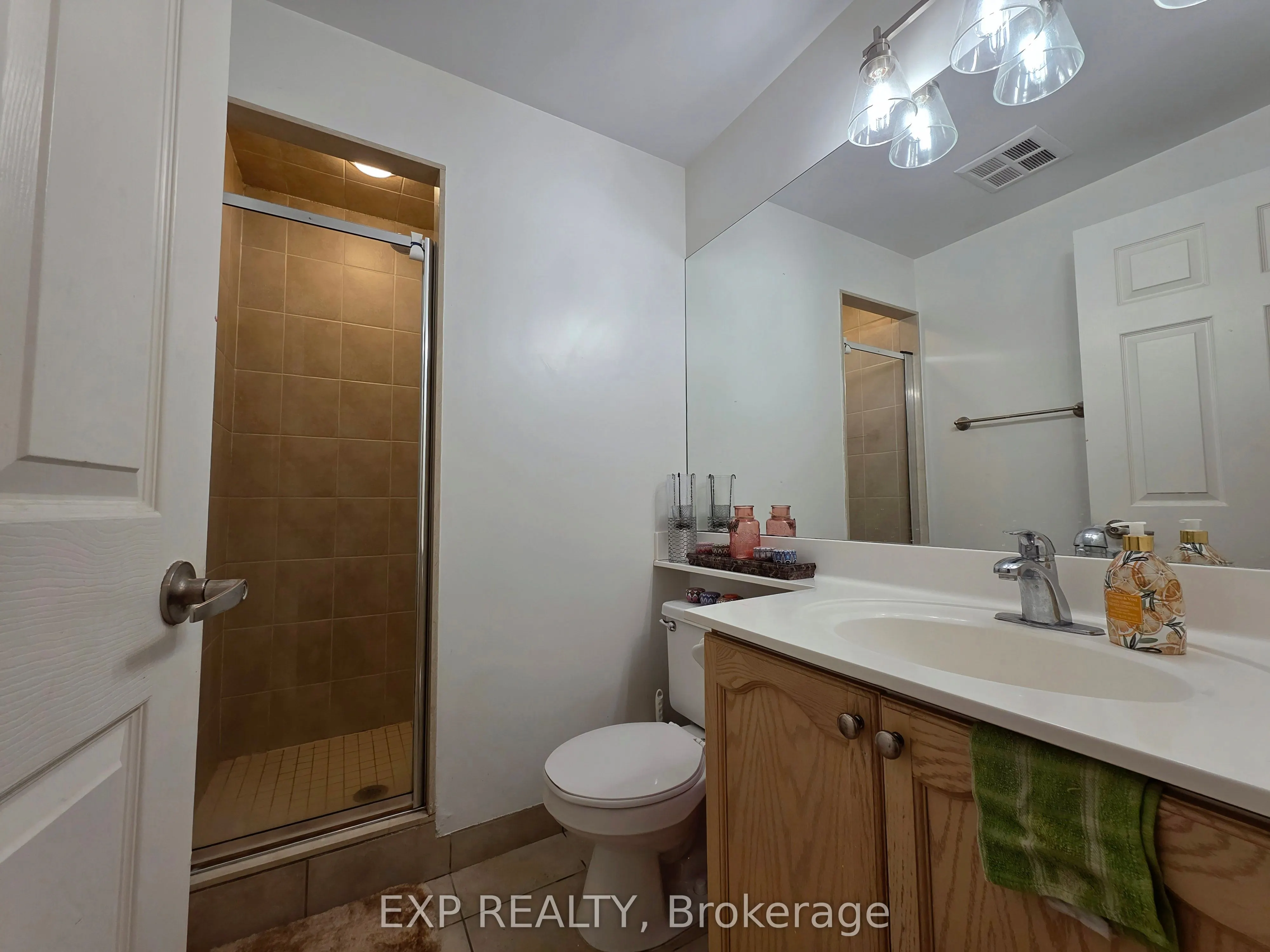 33 Cox Boulevard, #911