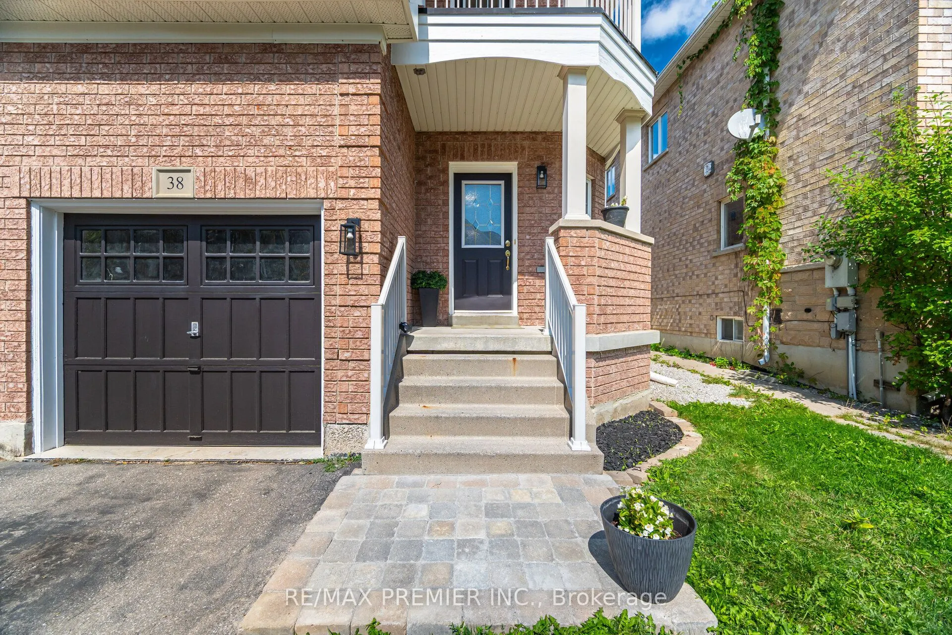 38 Ozner Crescent