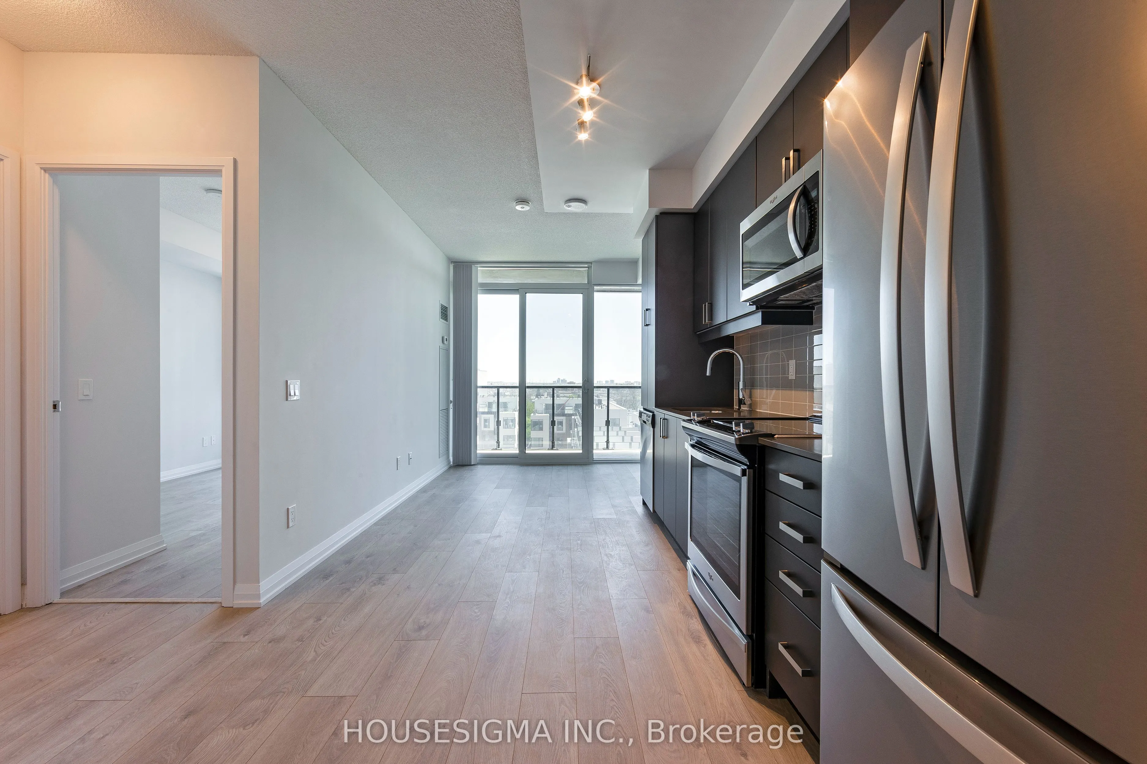 7895 Jane Street, #501