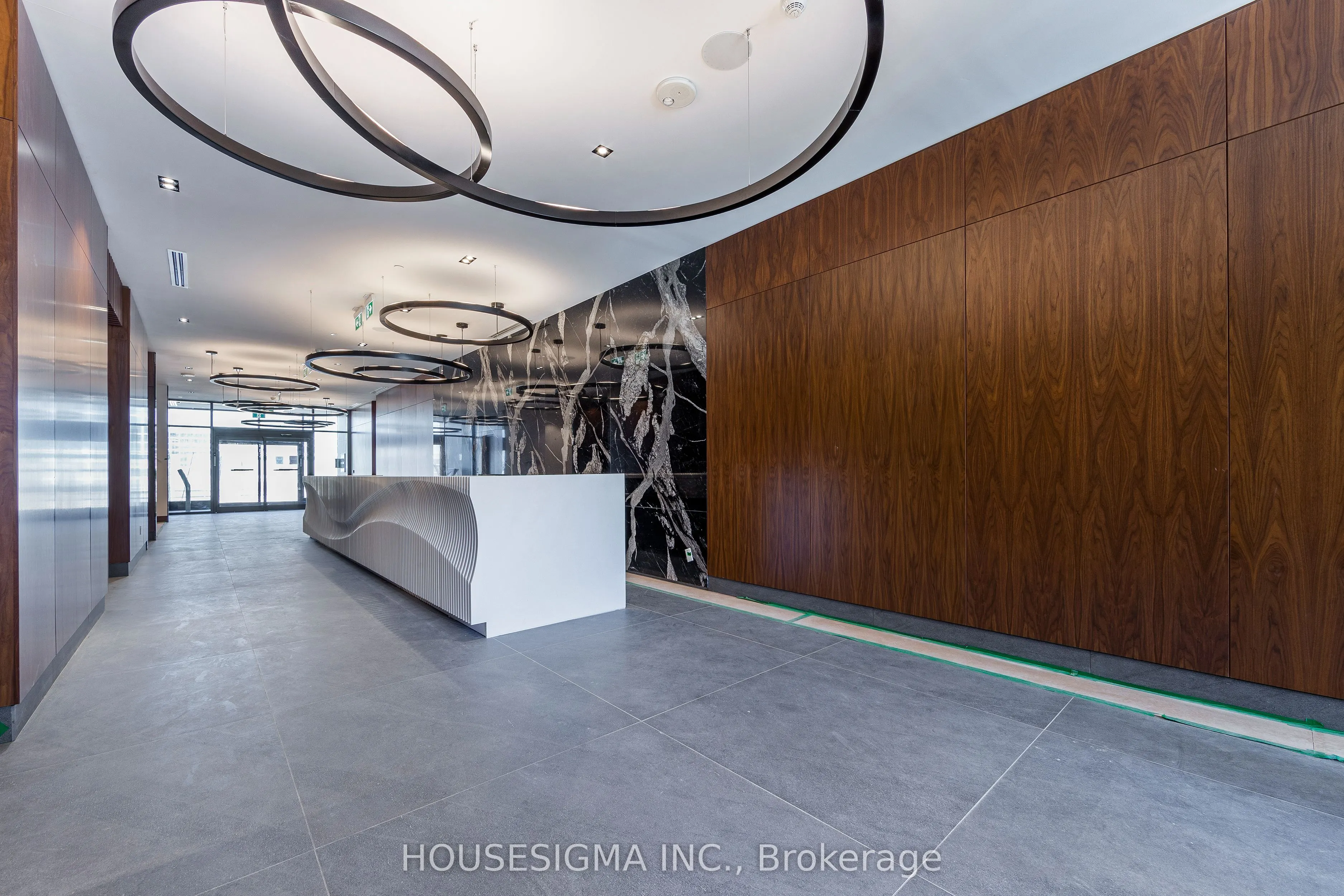 7895 Jane Street, #501