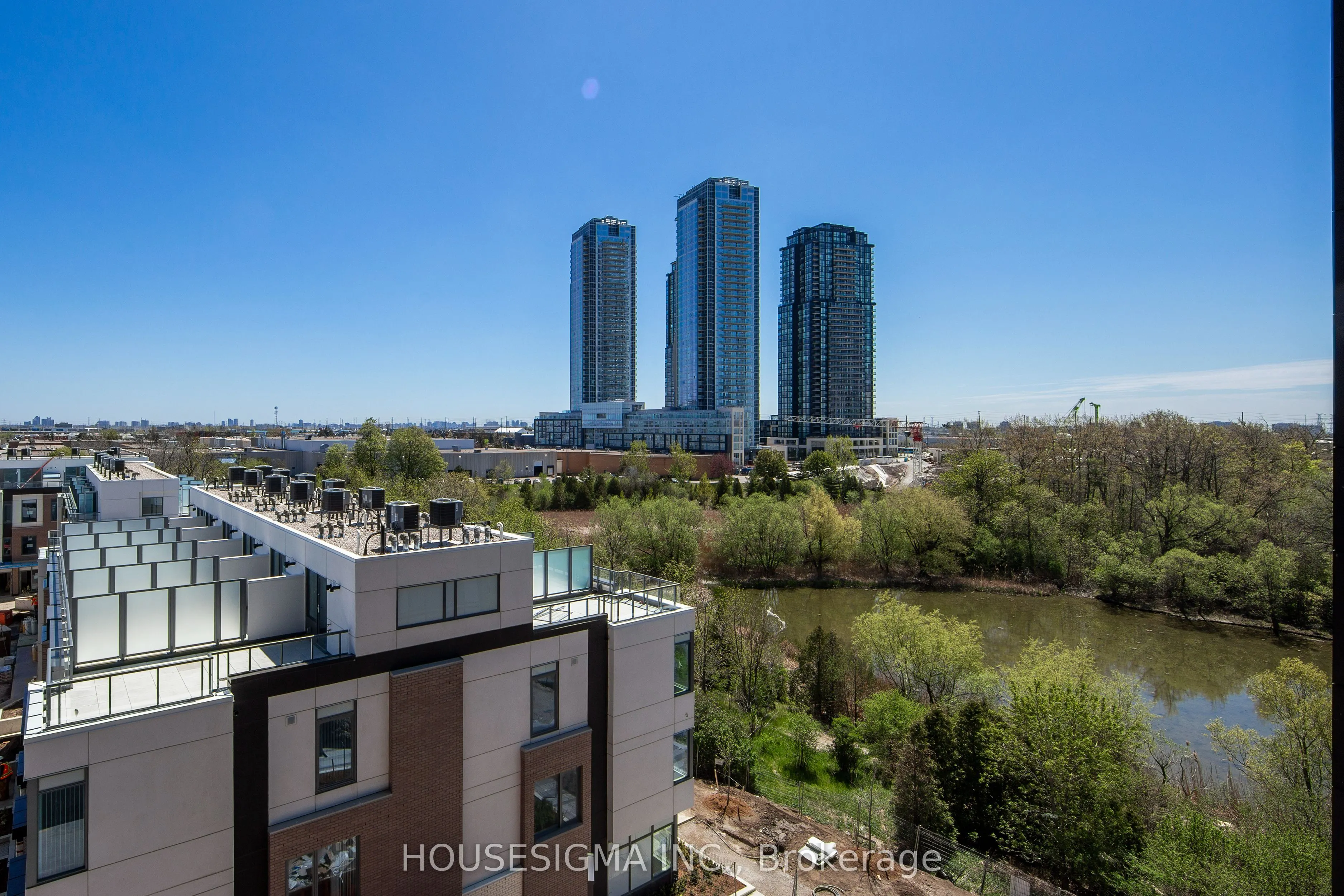 7895 Jane Street, #501