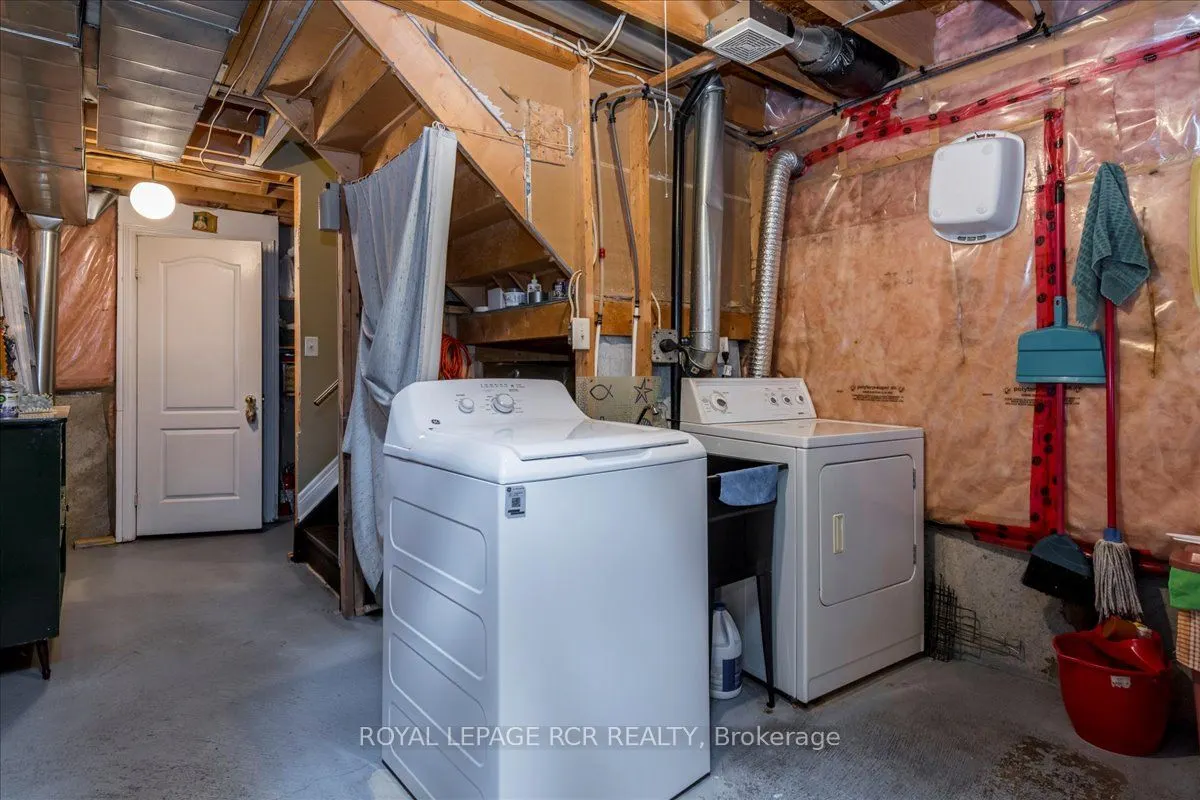 20 Veseli Court E