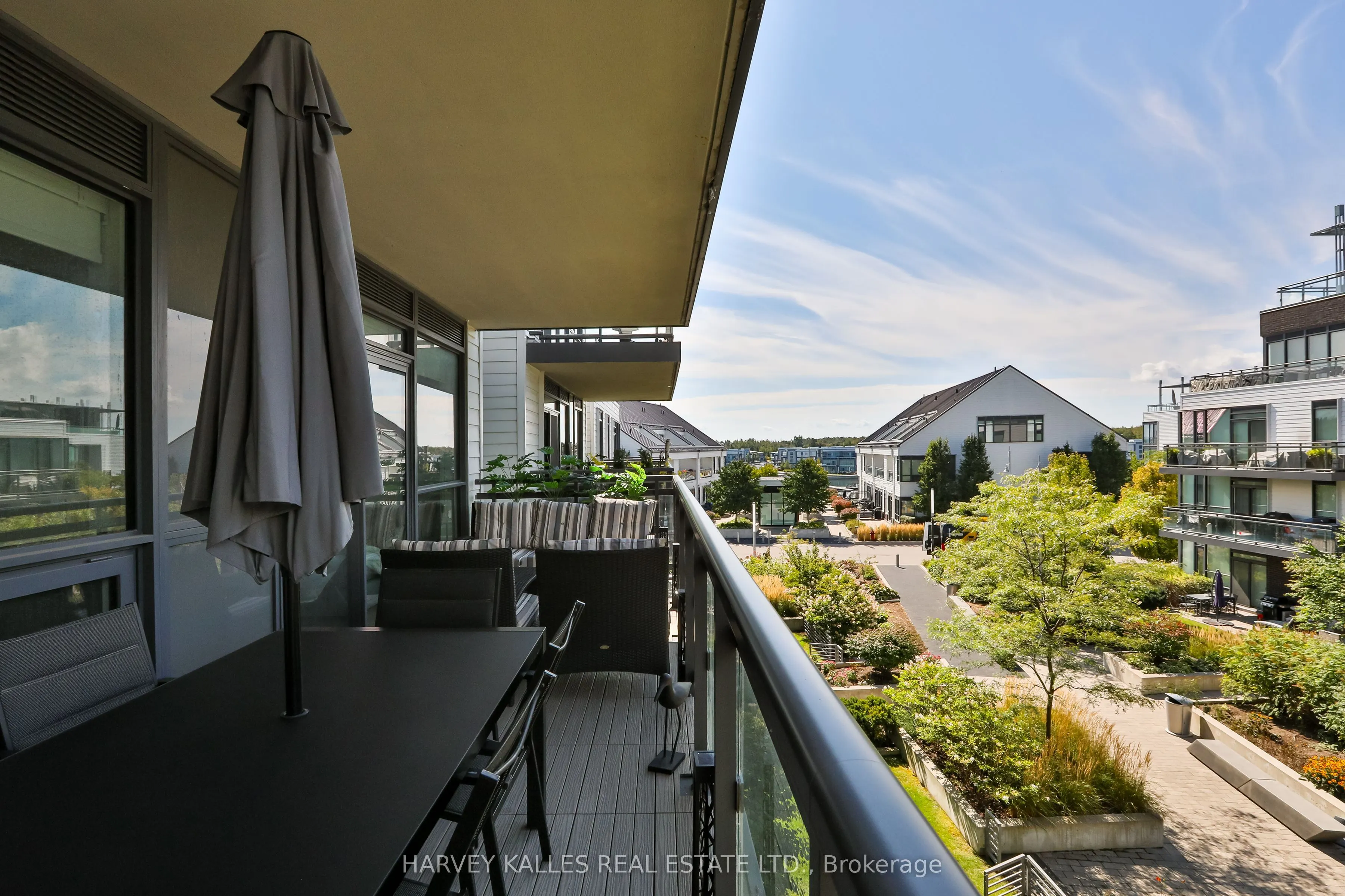 241 Sea Ray Avenue, #320