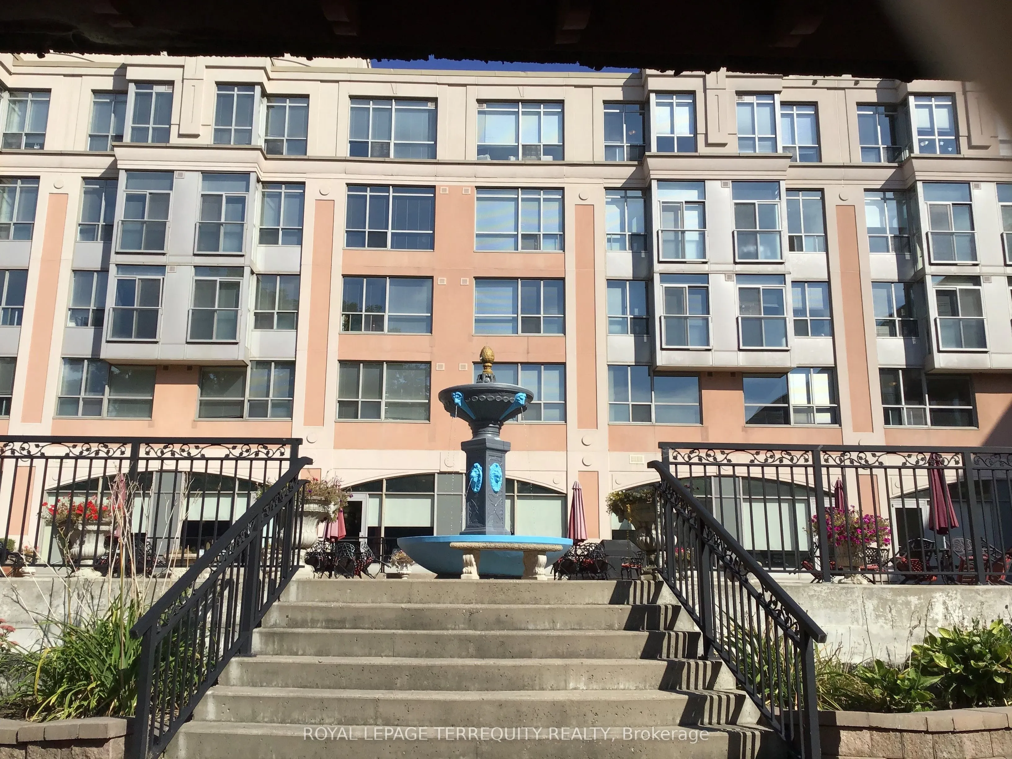 7373 Martin Grove Road, #615