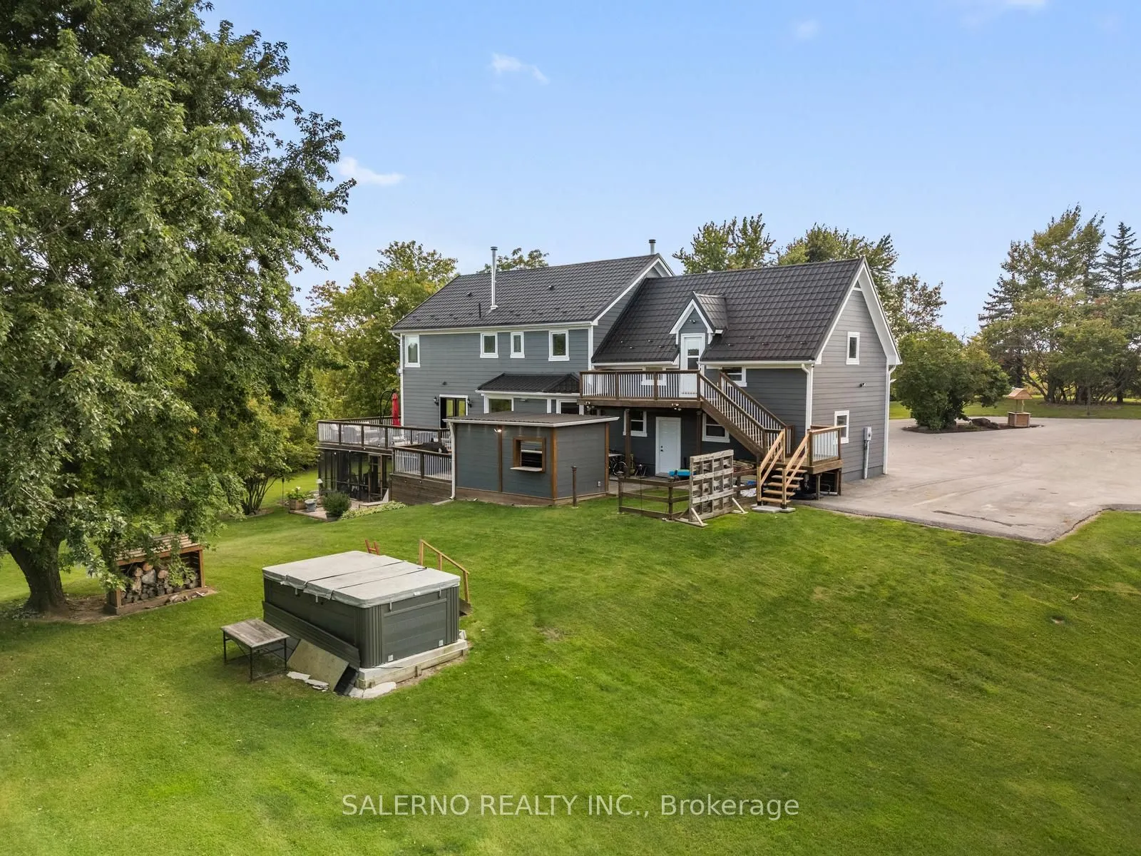 16455 10th Concession