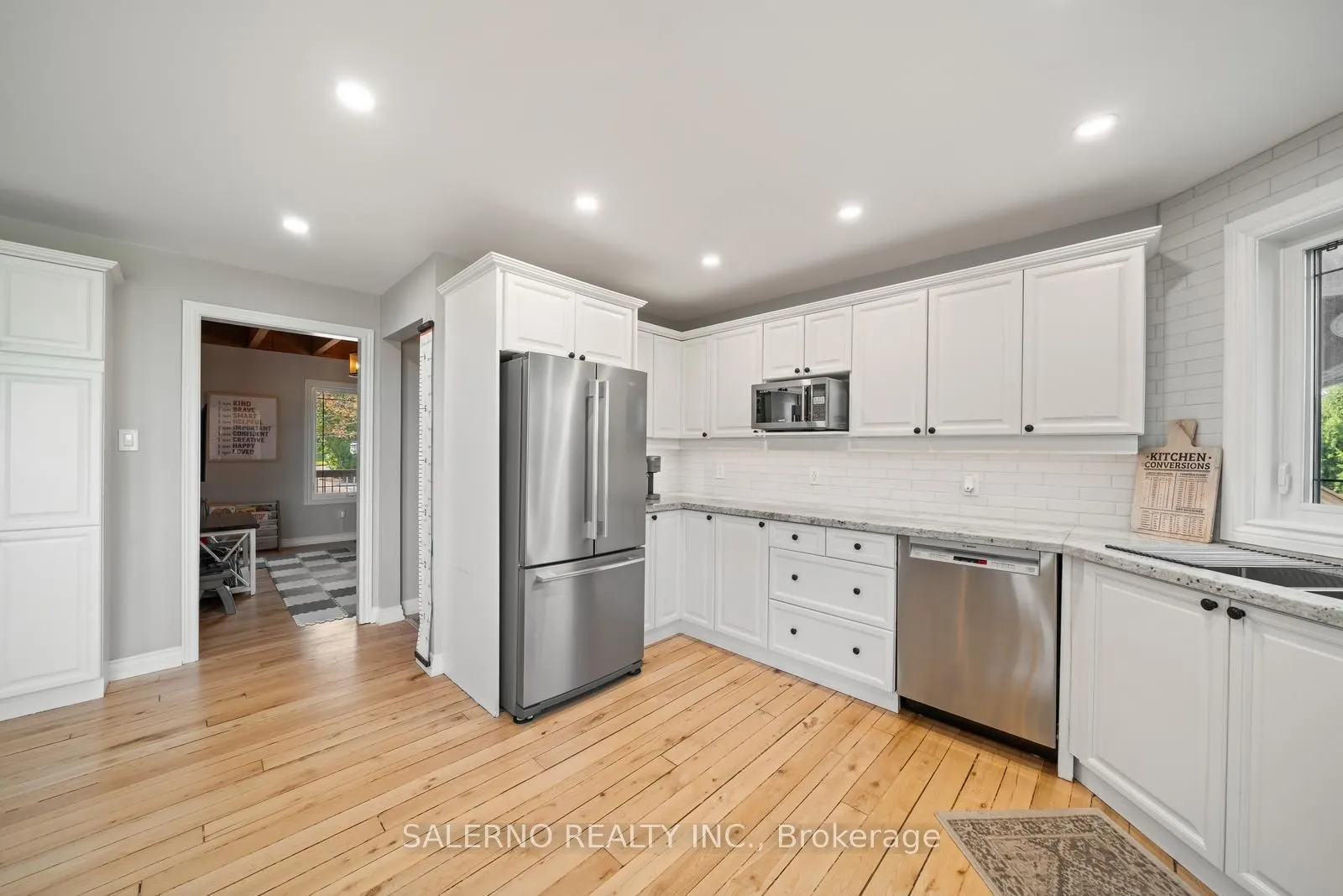 16455 10th Concession