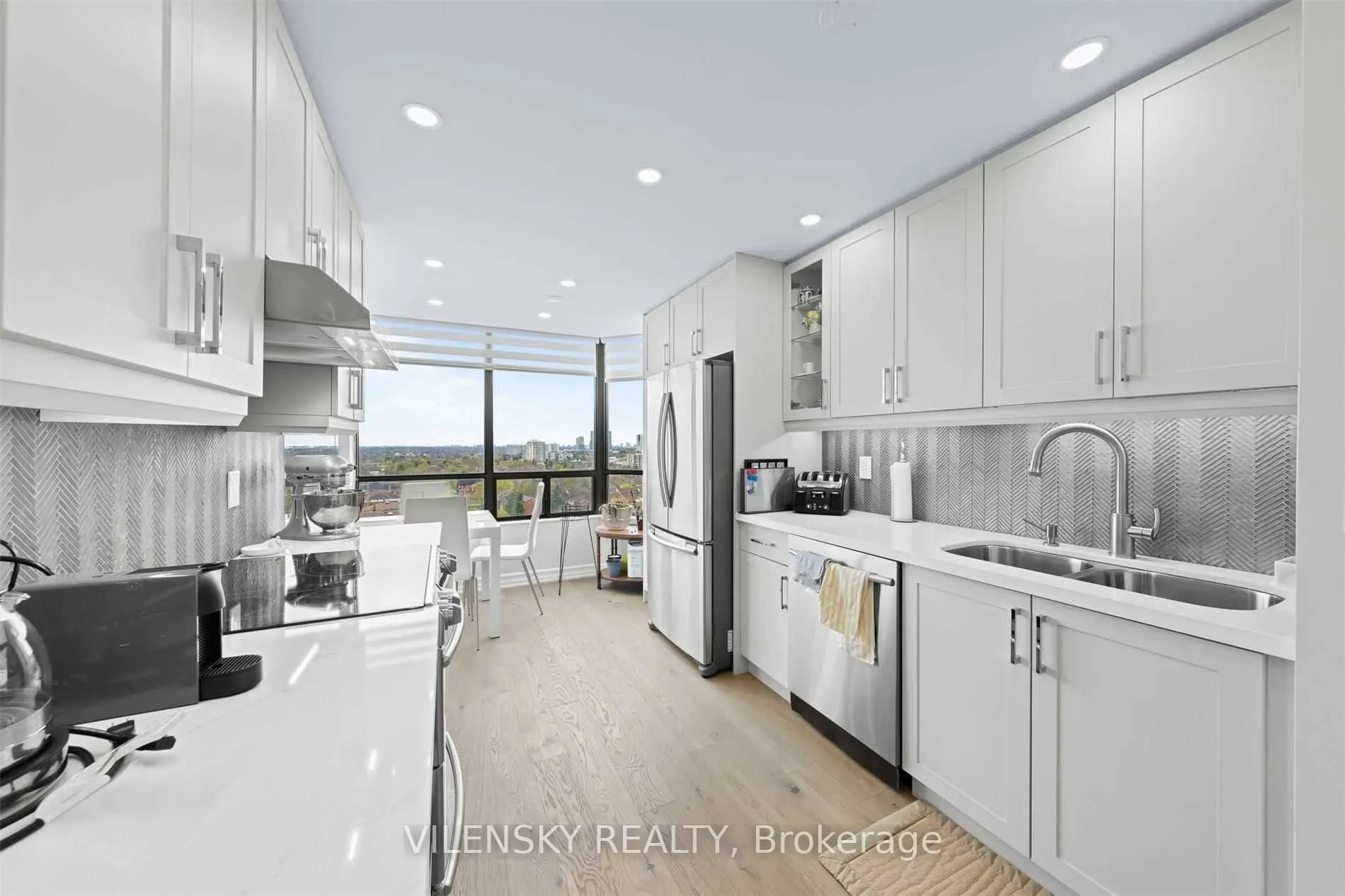 7460 Bathurst Street, #1407