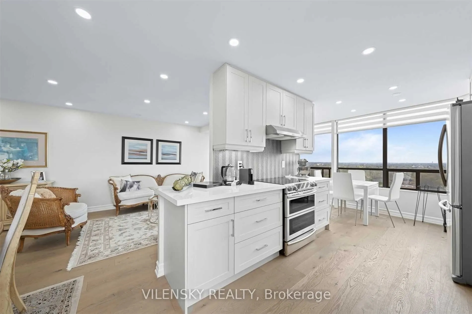 7460 Bathurst Street, #1407