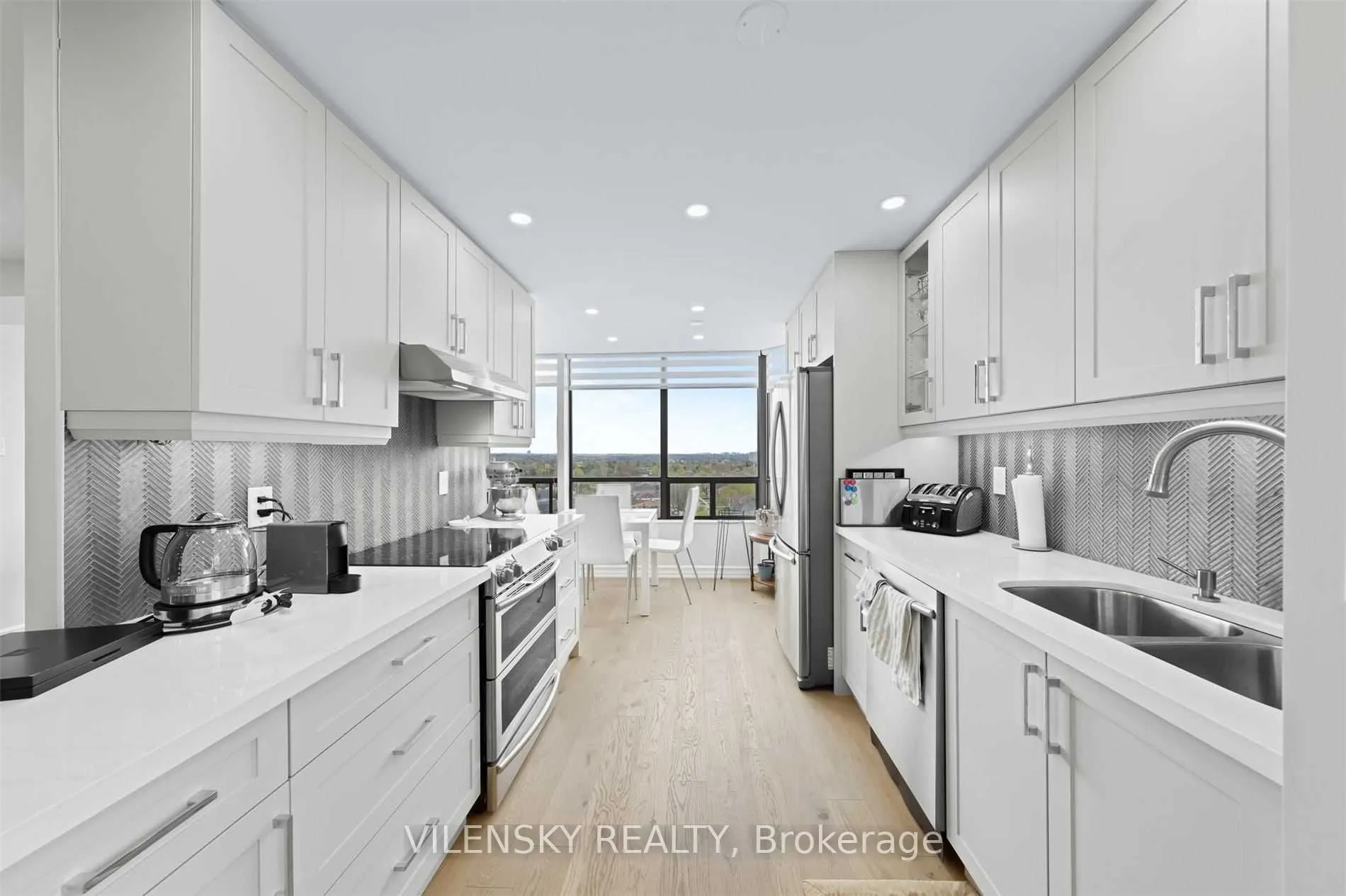 7460 Bathurst Street, #1407