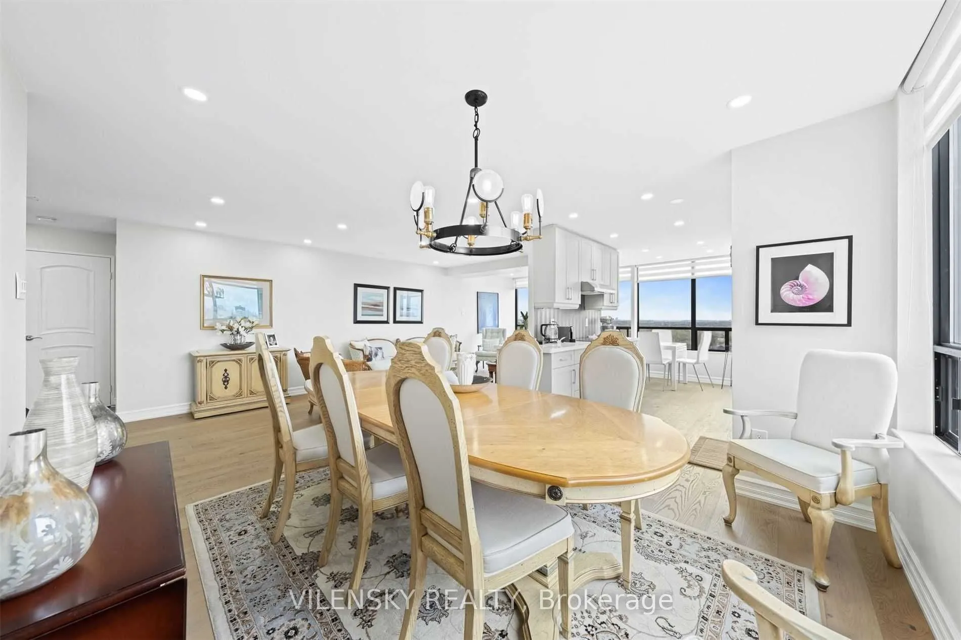 7460 Bathurst Street, #1407