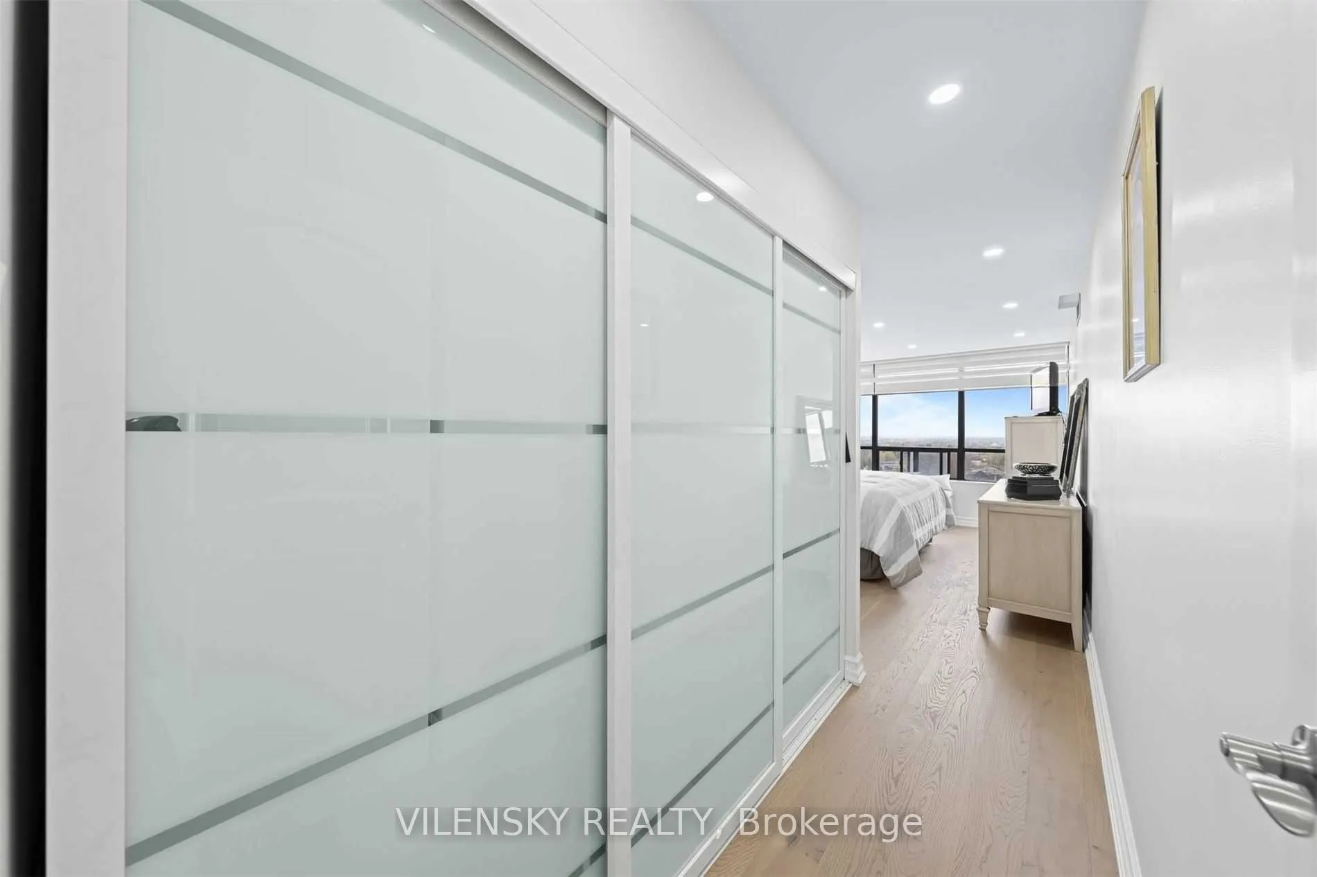 7460 Bathurst Street, #1407