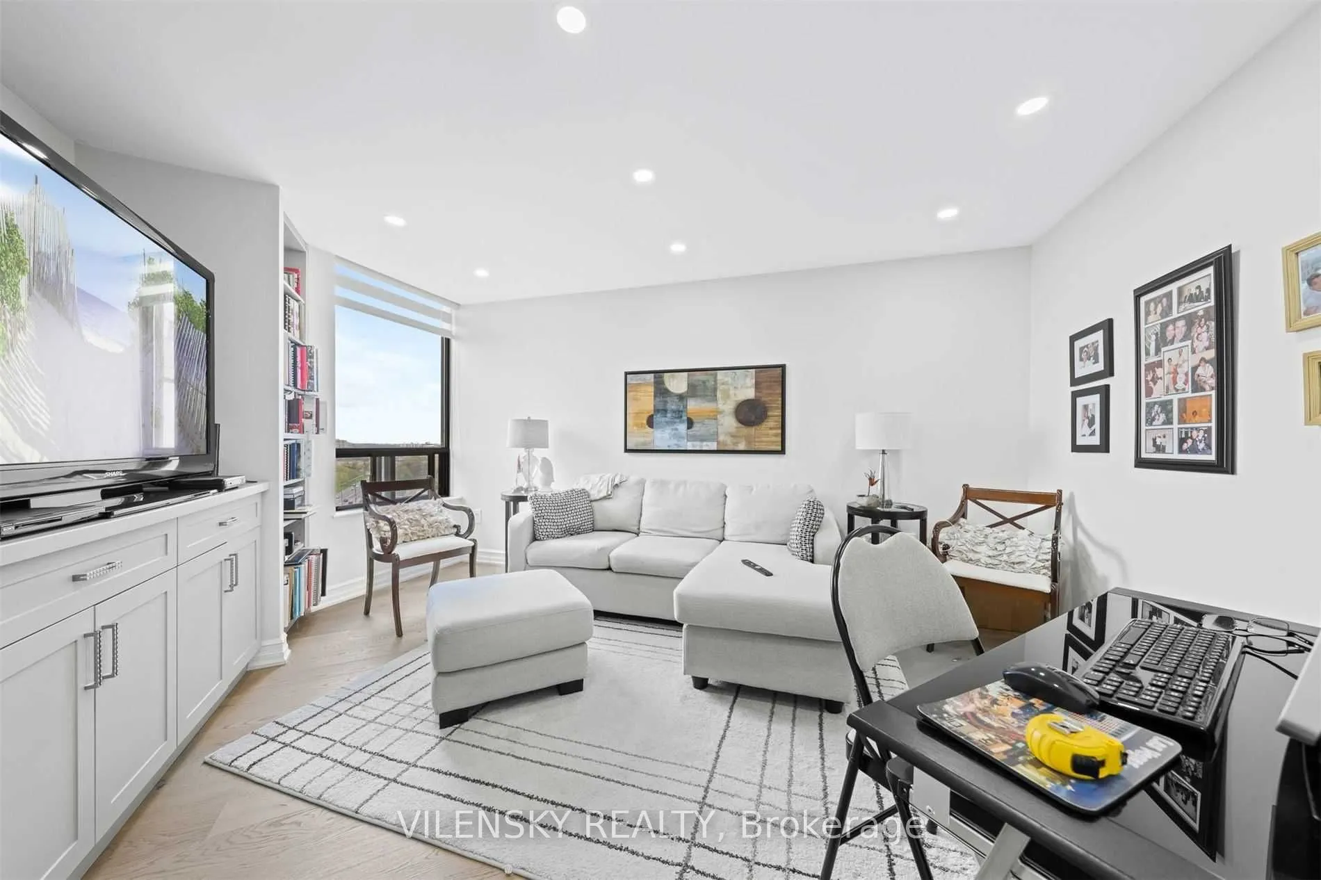 7460 Bathurst Street, #1407