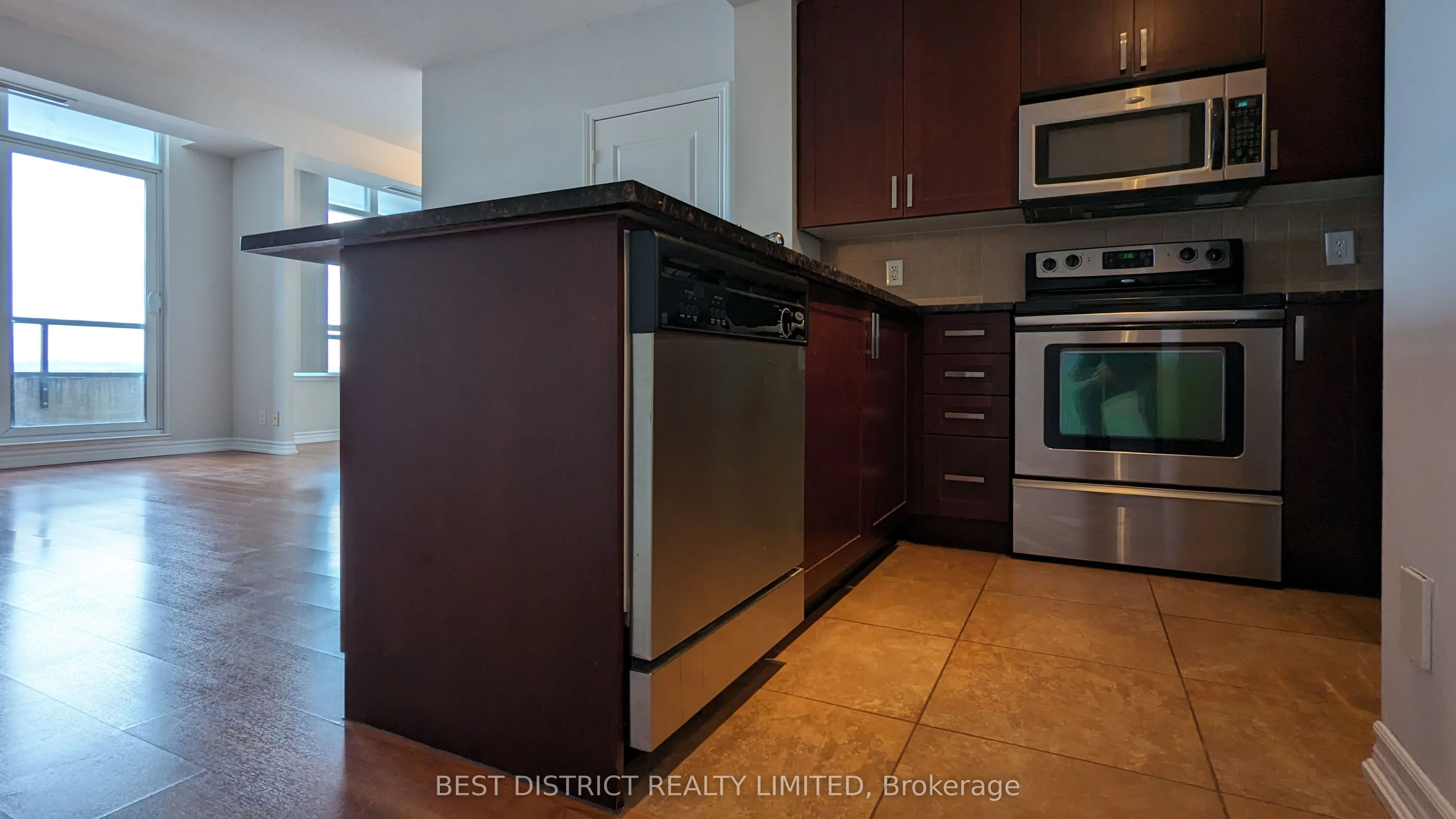 9235 Jane Street, #1414