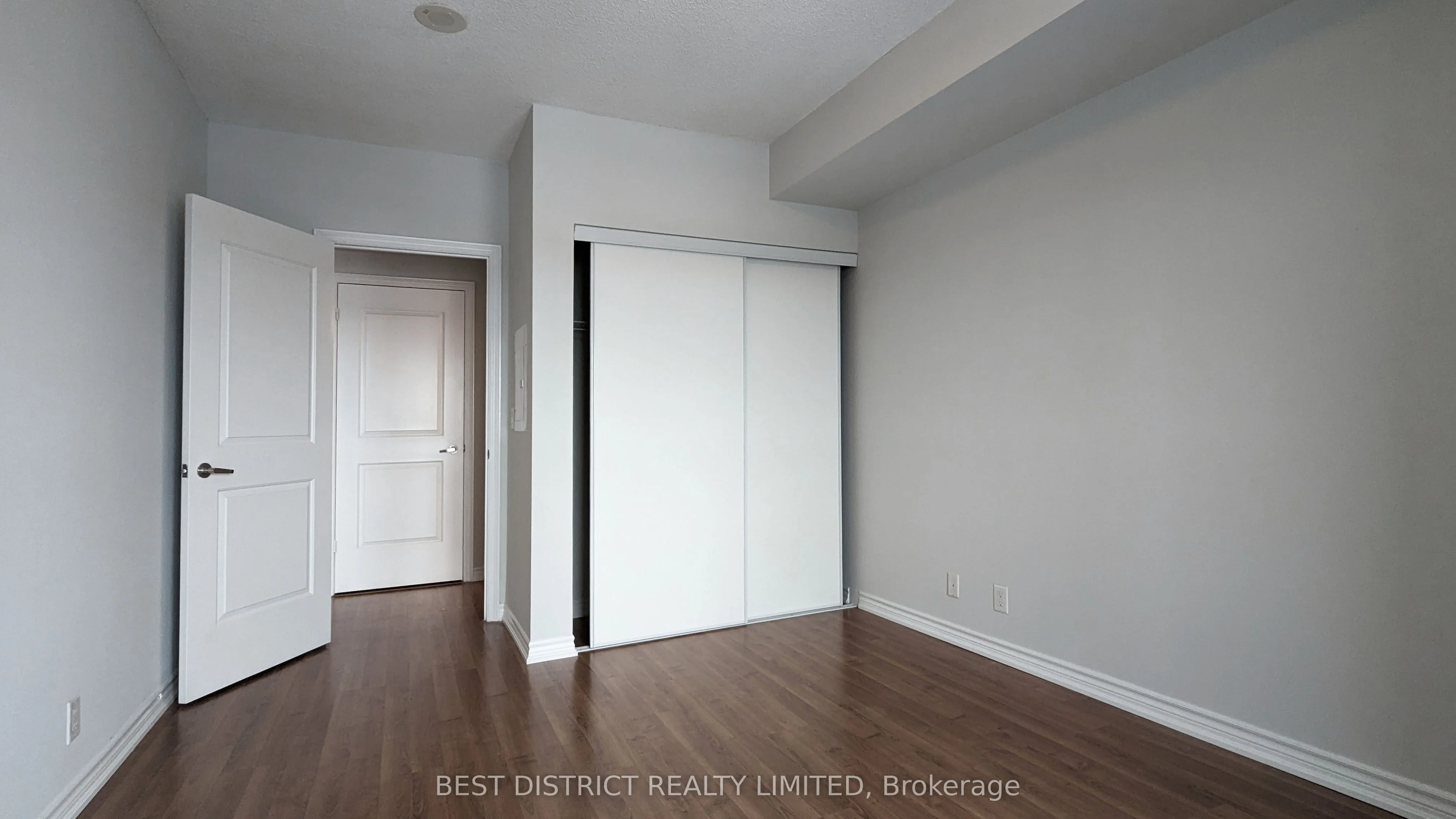 9235 Jane Street, #1414