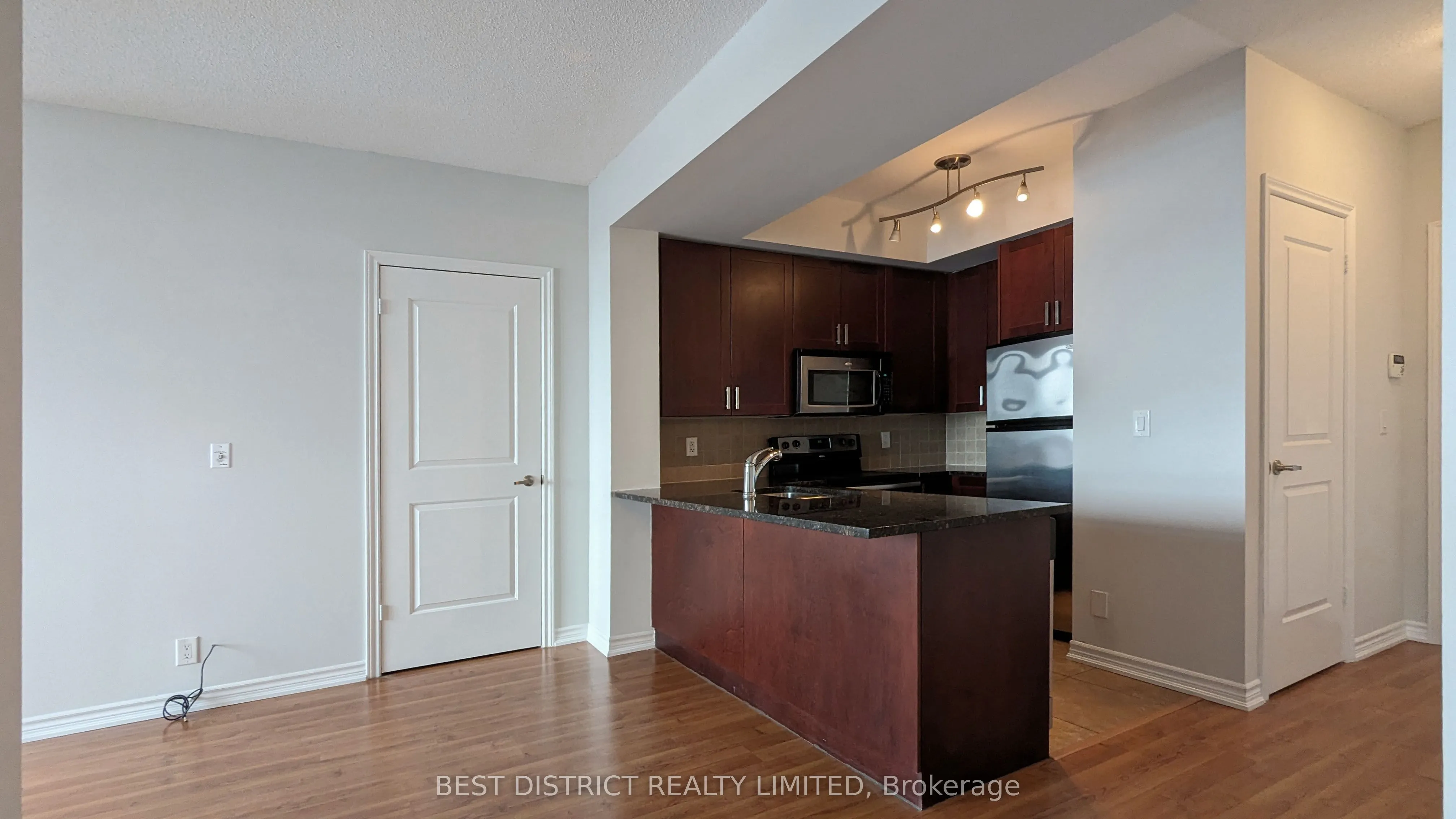 9235 Jane Street, #1414