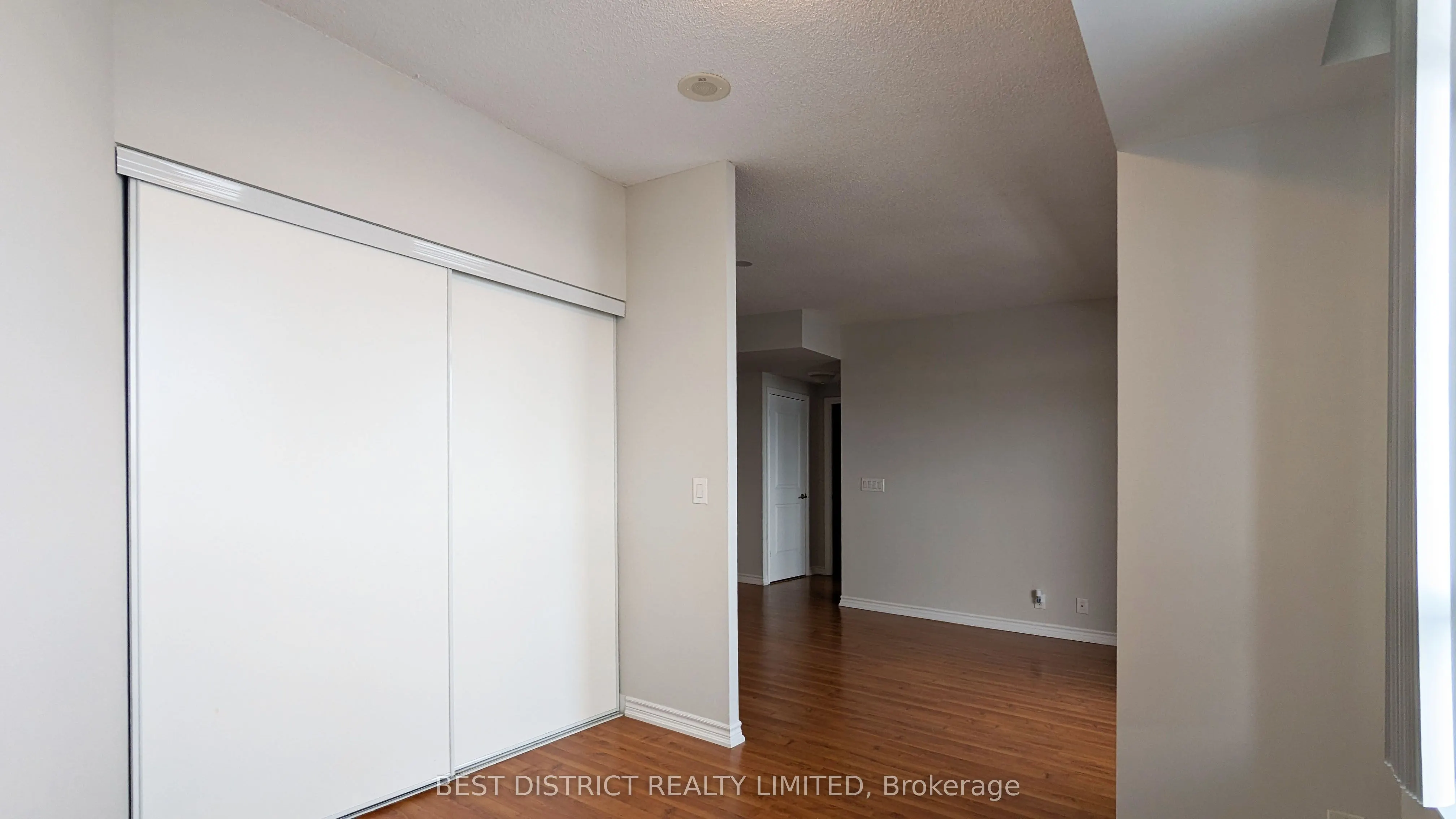 9235 Jane Street, #1414