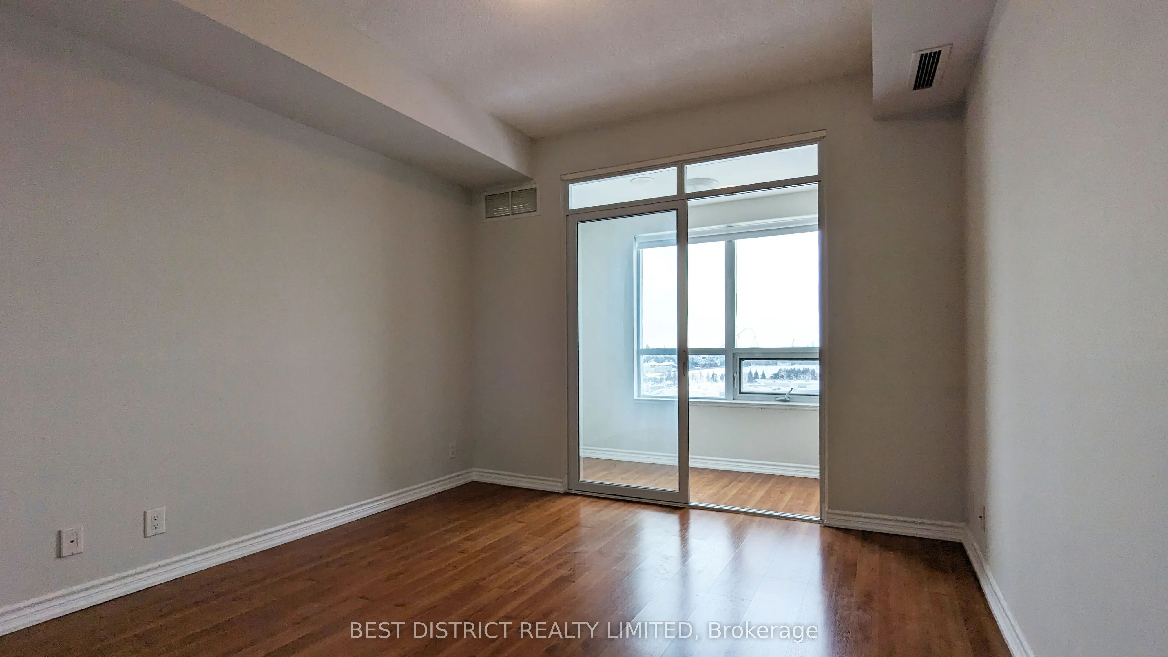 9235 Jane Street, #1414