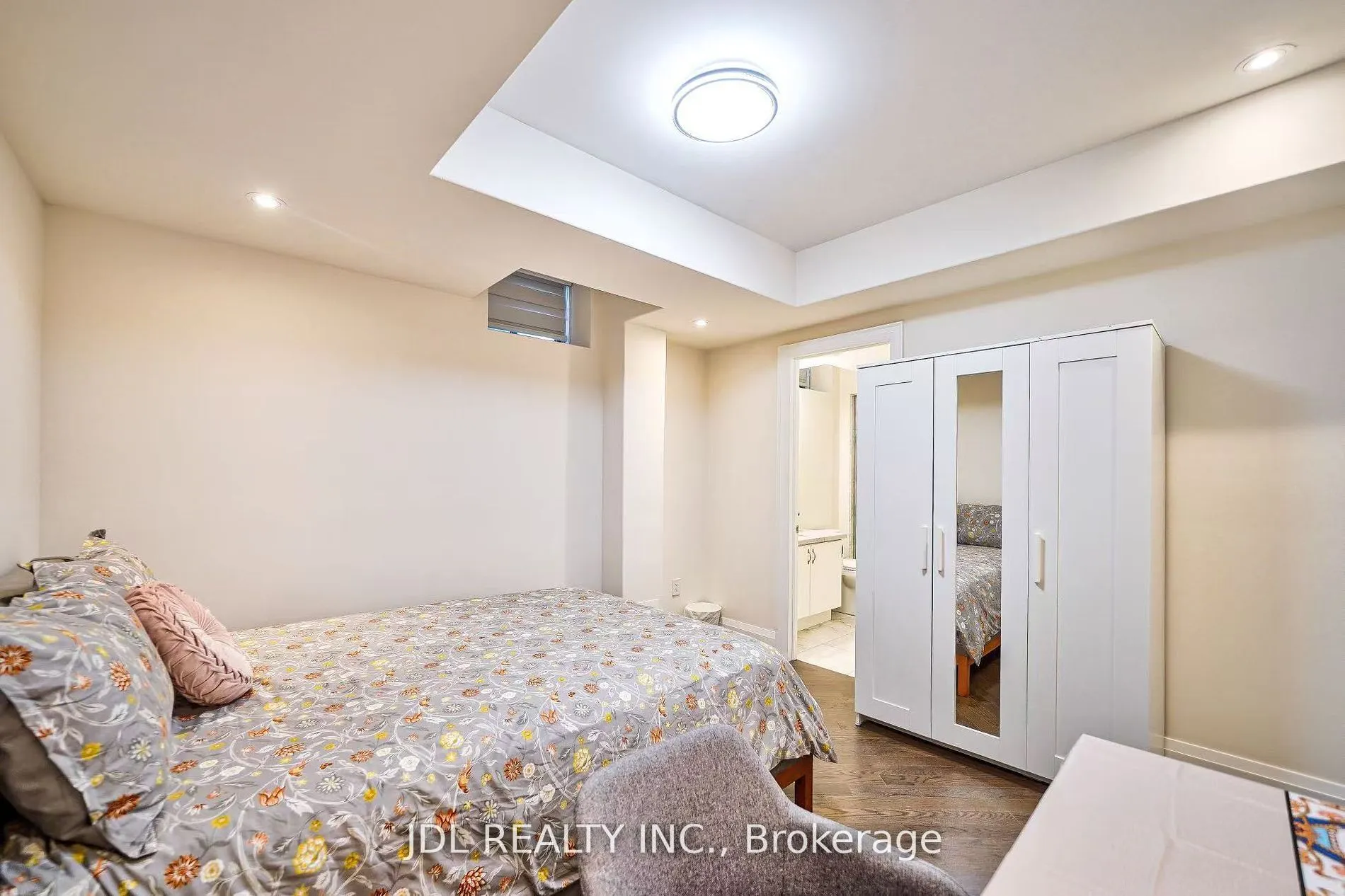 133 HILLSVIEW Drive, #RmB Bsm