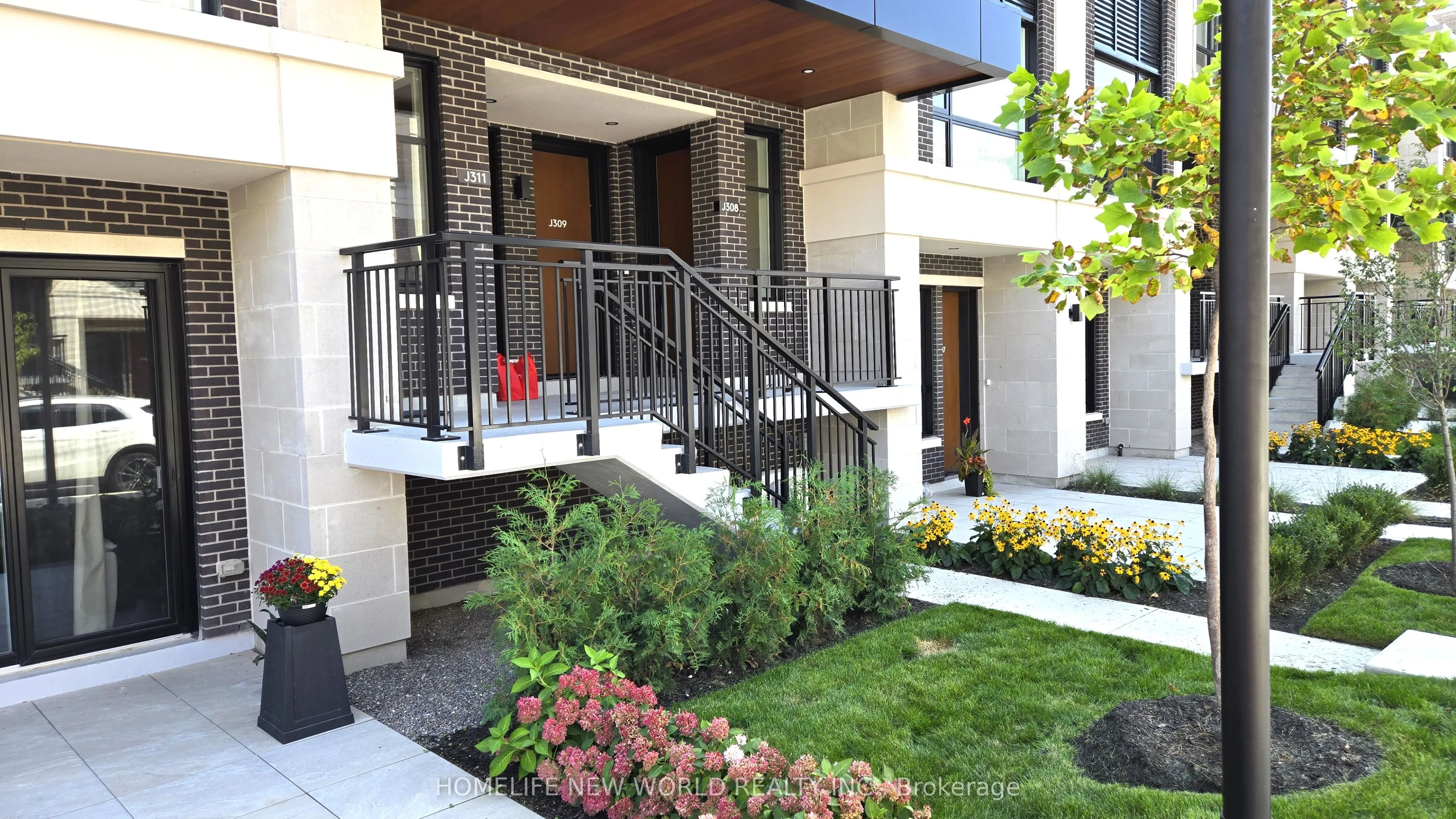 11 Walder Lane, #309