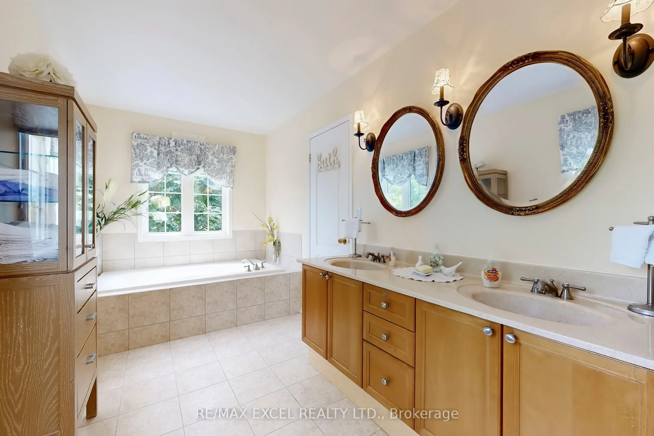 44 Black Creek Drive