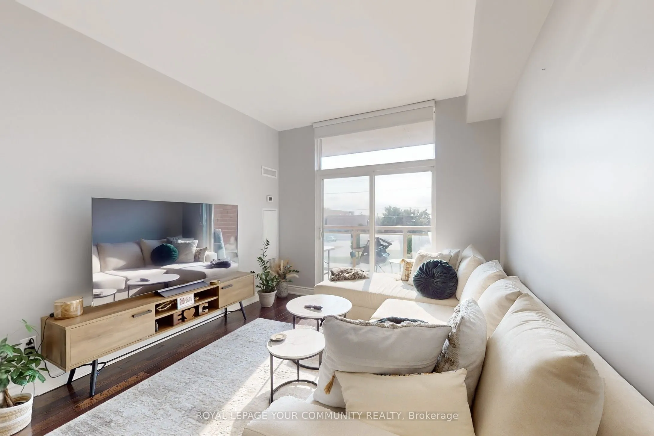 10211 Keele Street, #220