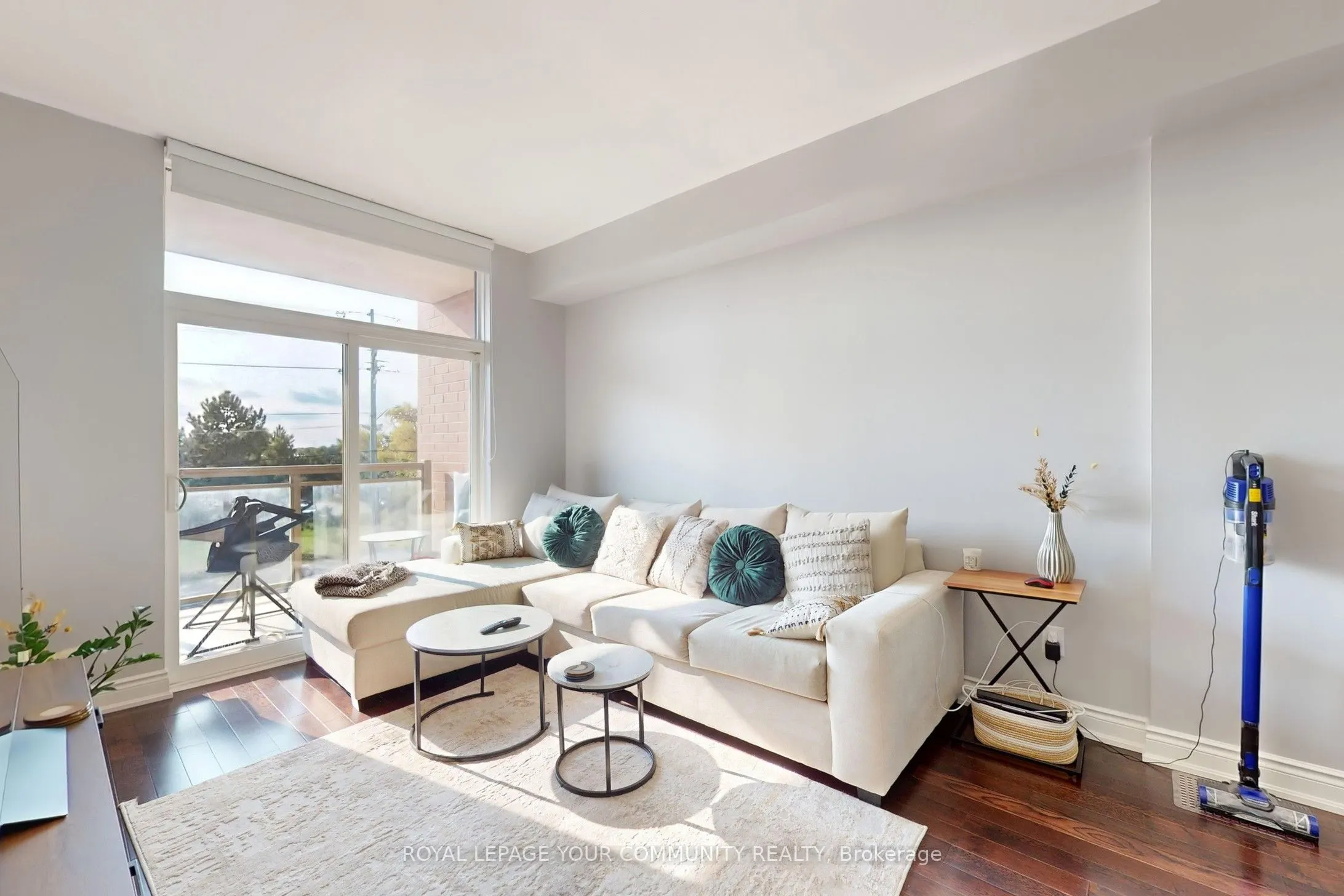 10211 Keele Street, #220