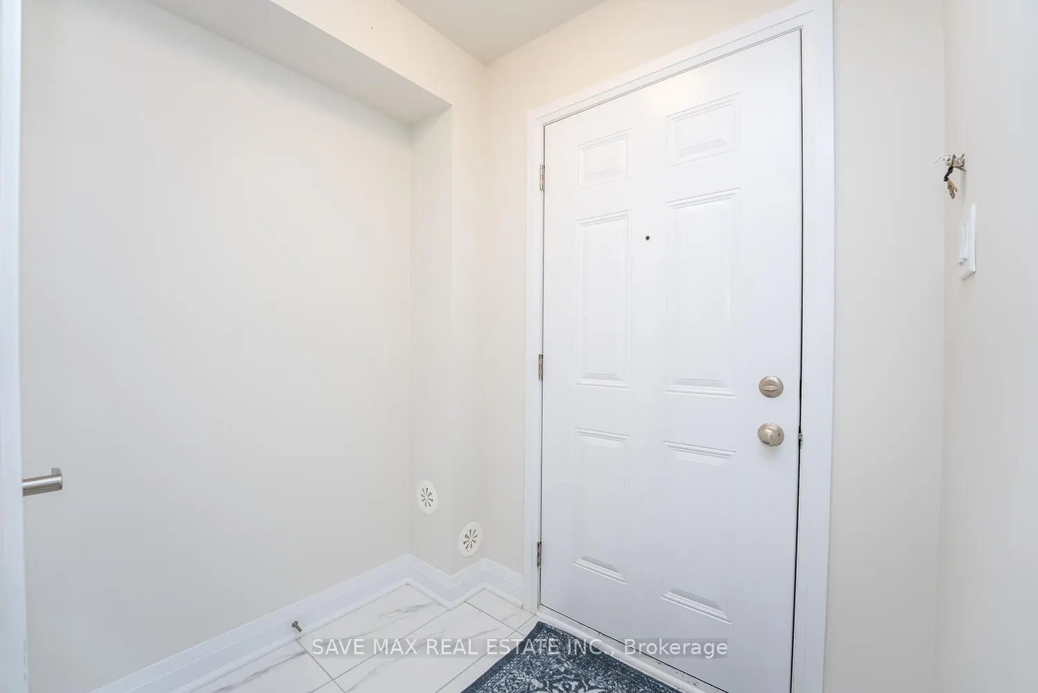 13 Kennisis Way