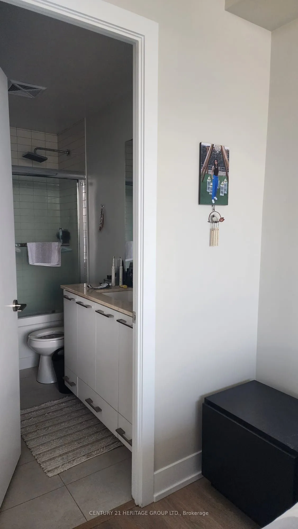9471 Yonge Street, #1604