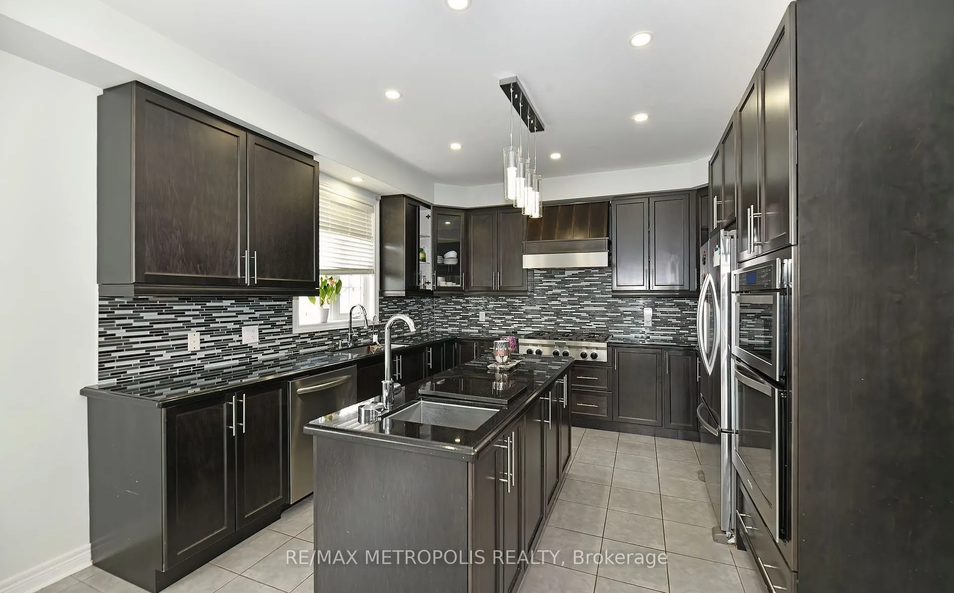 24 Faris Street, #Upper